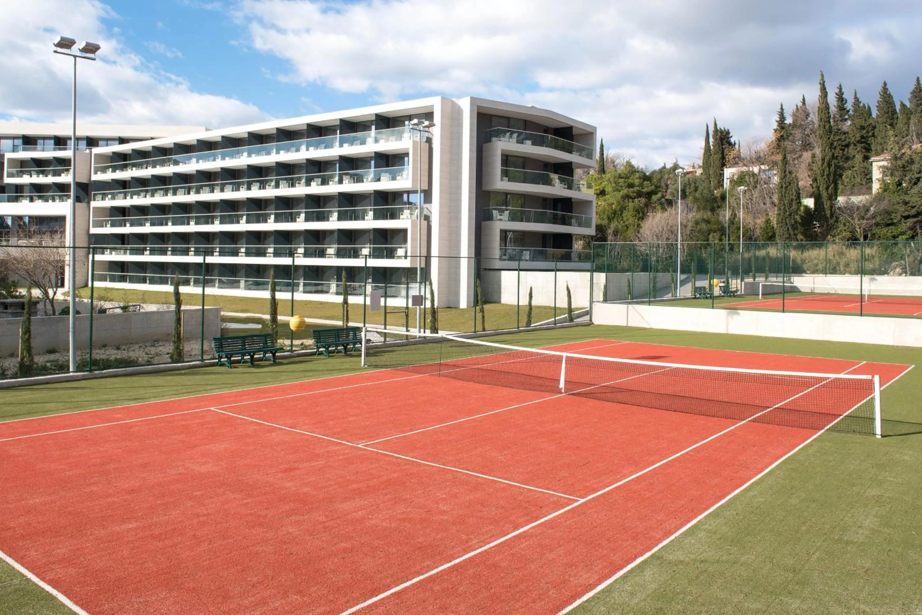 Tennis court in Sheraton Dubrovnik Riviera Hotel
