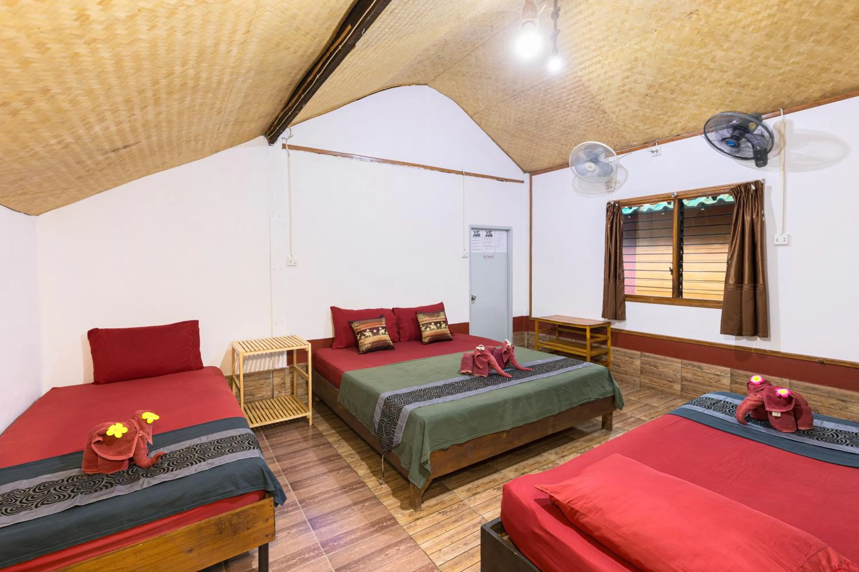 Bedroom, Bed in Family Song Koh Lipe