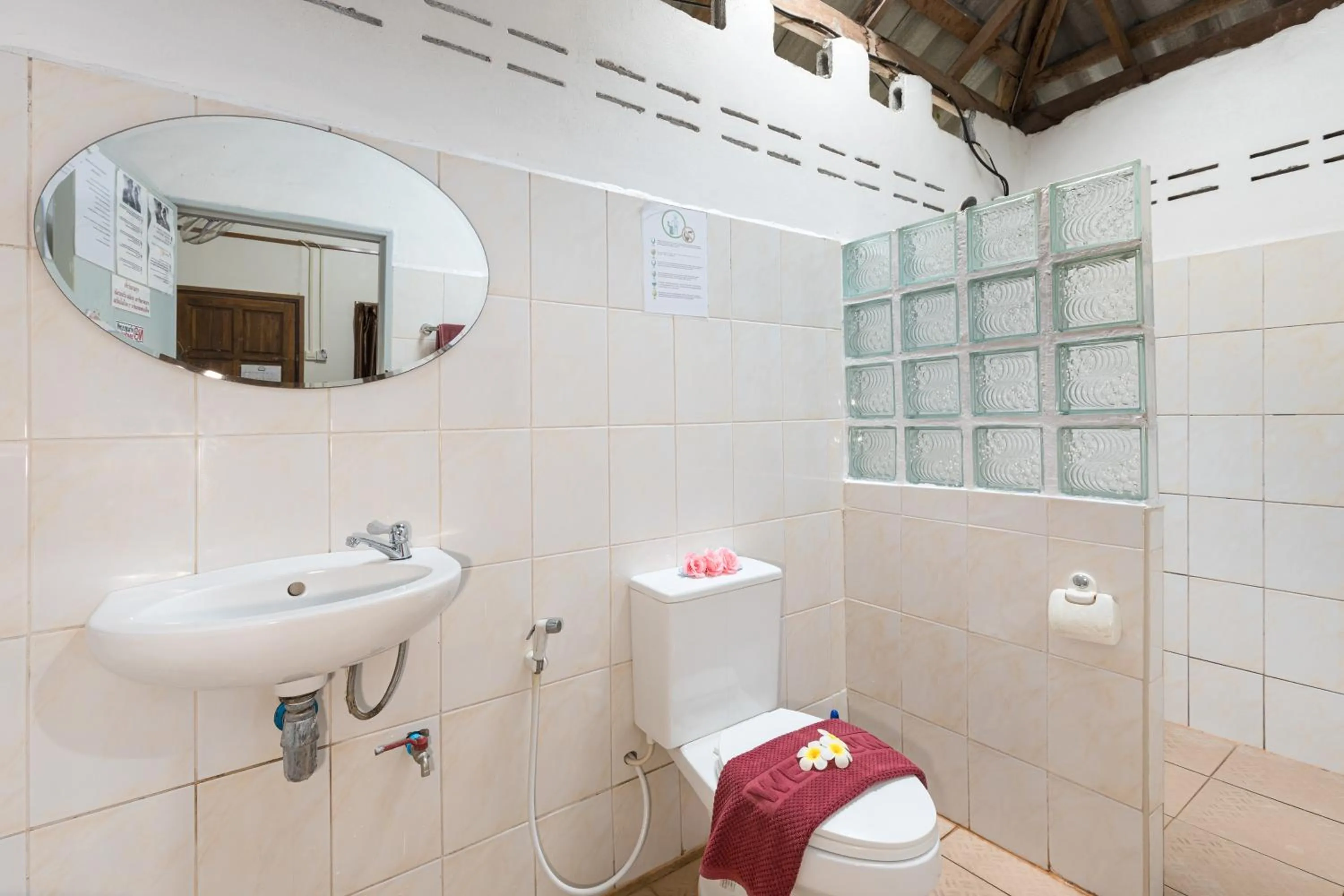 Toilet in Family Song Koh Lipe