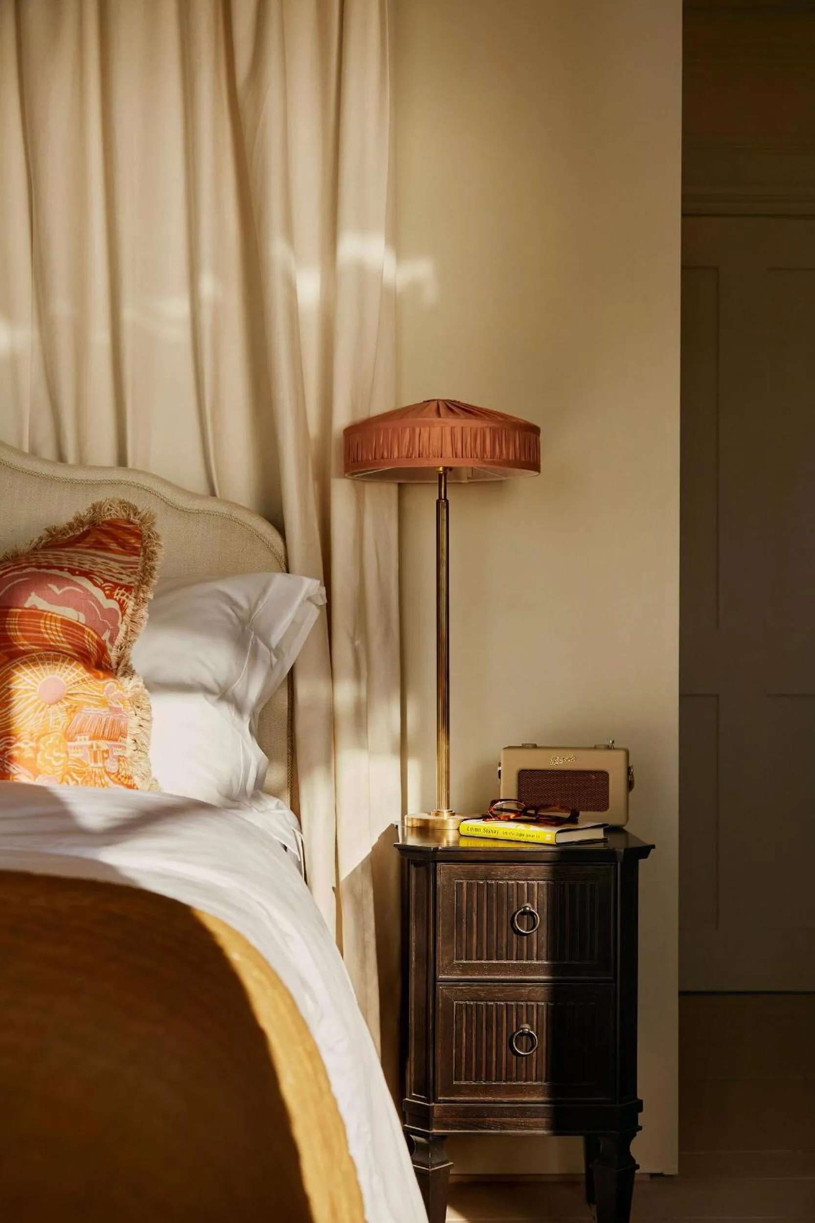 Bedroom, Bed in No.124 by GuestHouse, Brighton