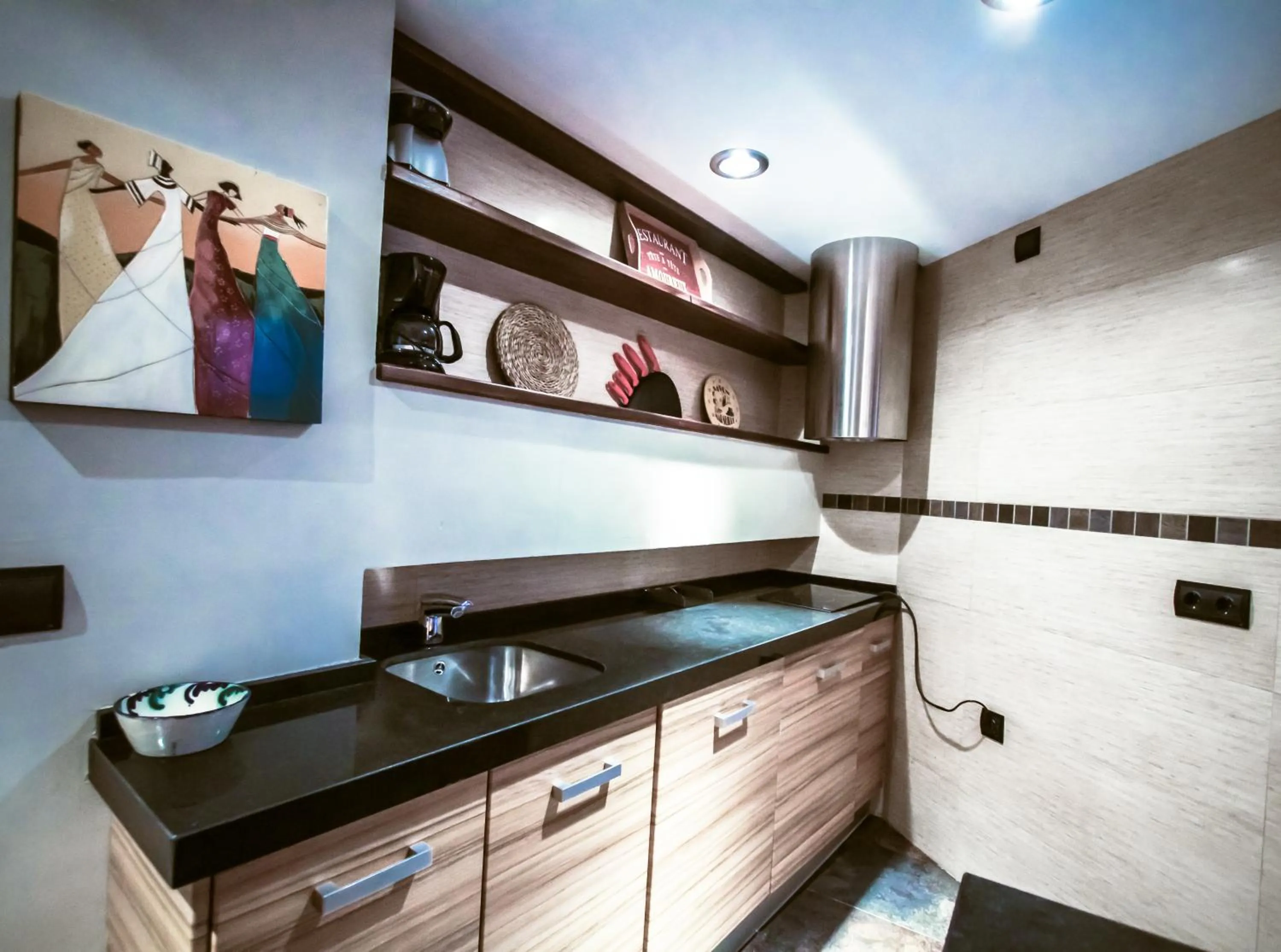 Kitchen or kitchenette in Apartamentos Turísticos Aguas de Viznar