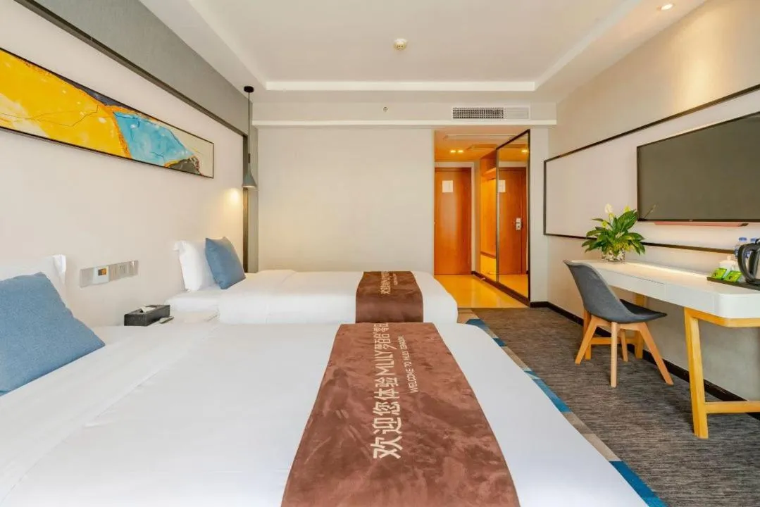 Photo of the whole room, Bed in Chong Li Hotel Chengdu