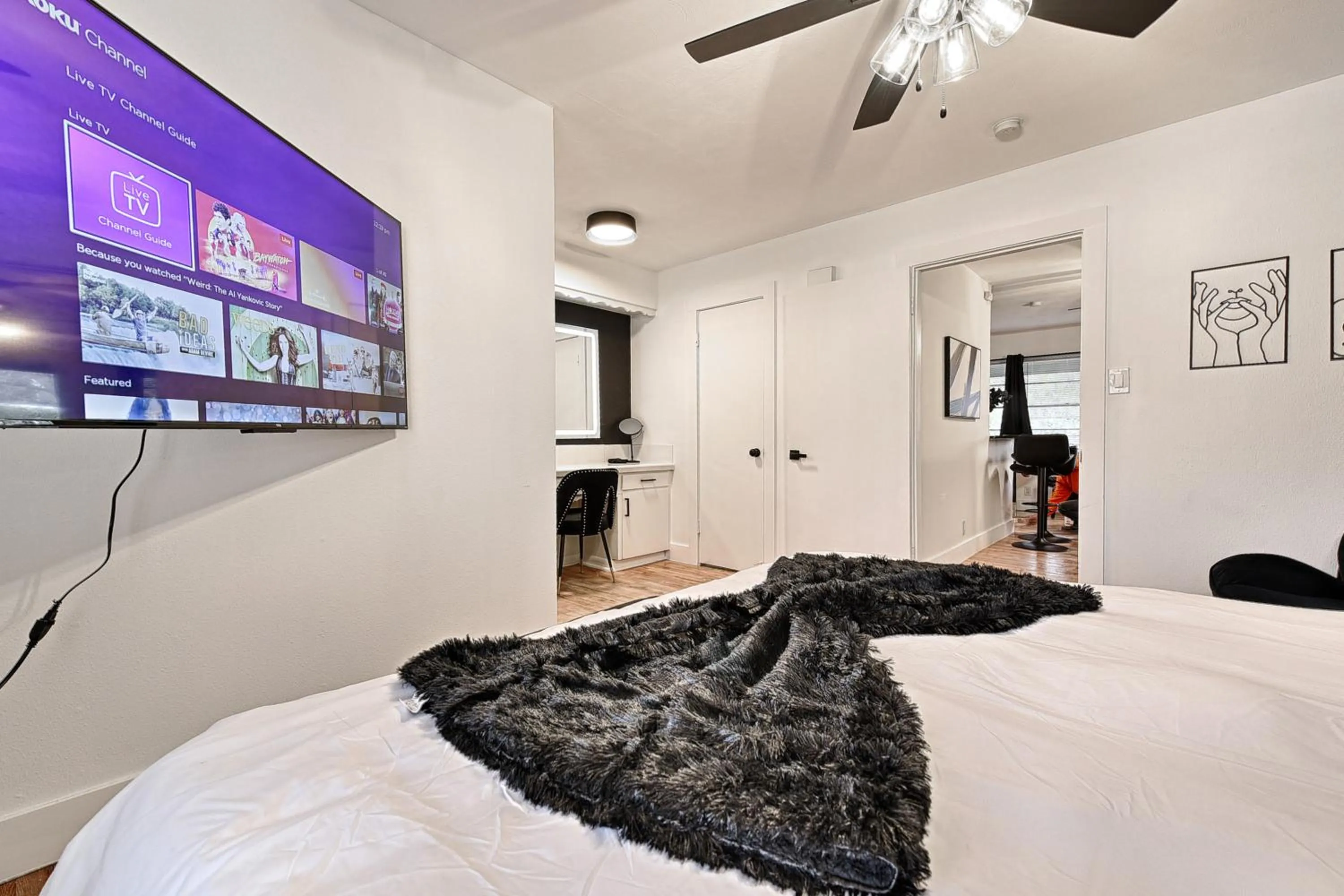 Bed in CityPlace bnb Aparthotel