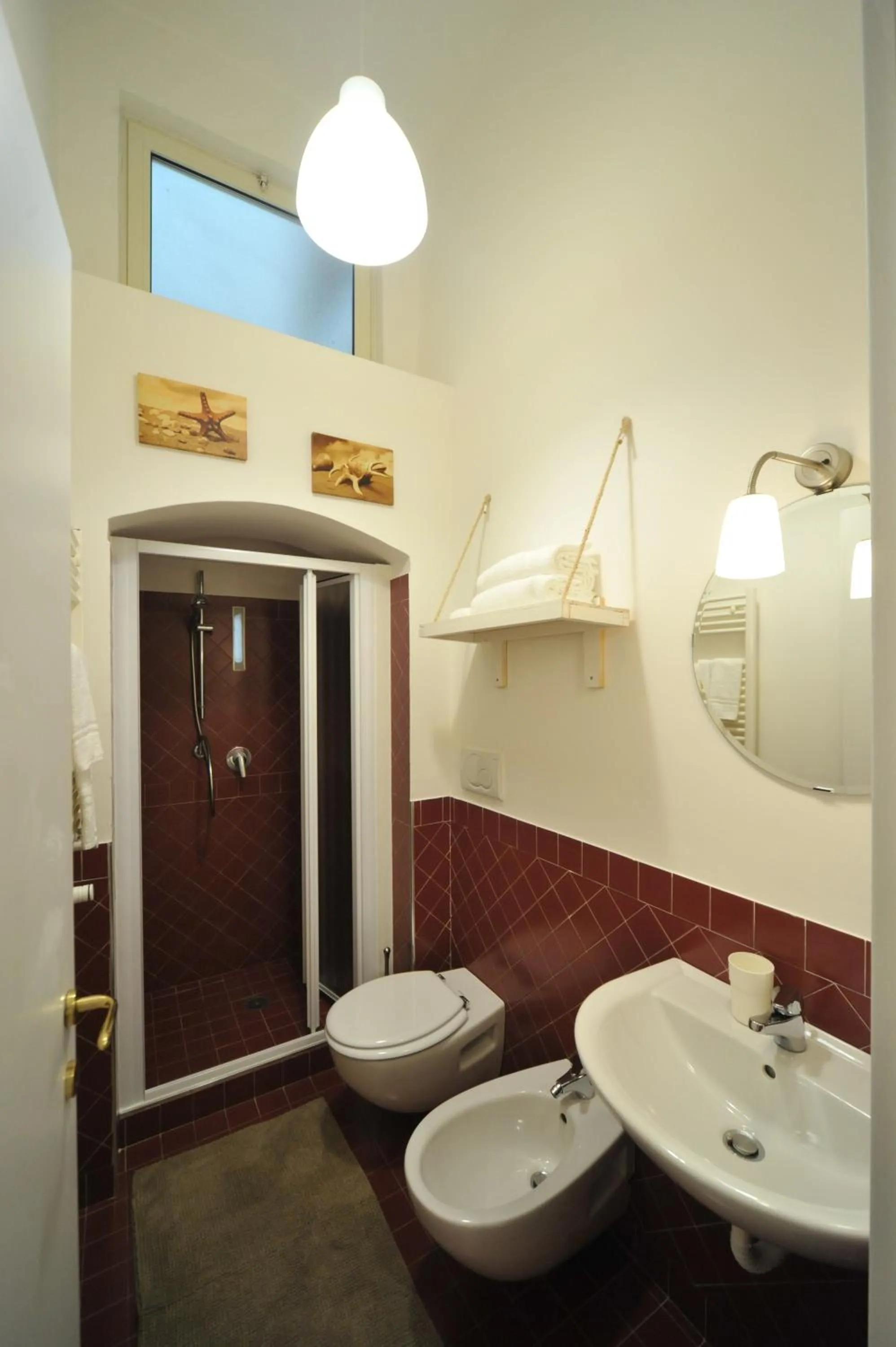 Shower in B&B Zuppetta 16