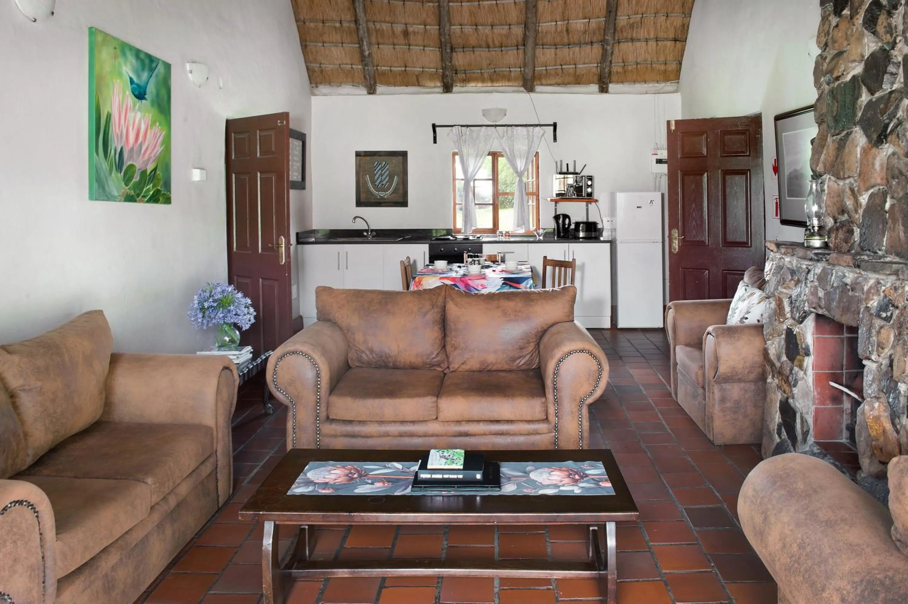 Kitchen or kitchenette in Ardmore Guest Farm