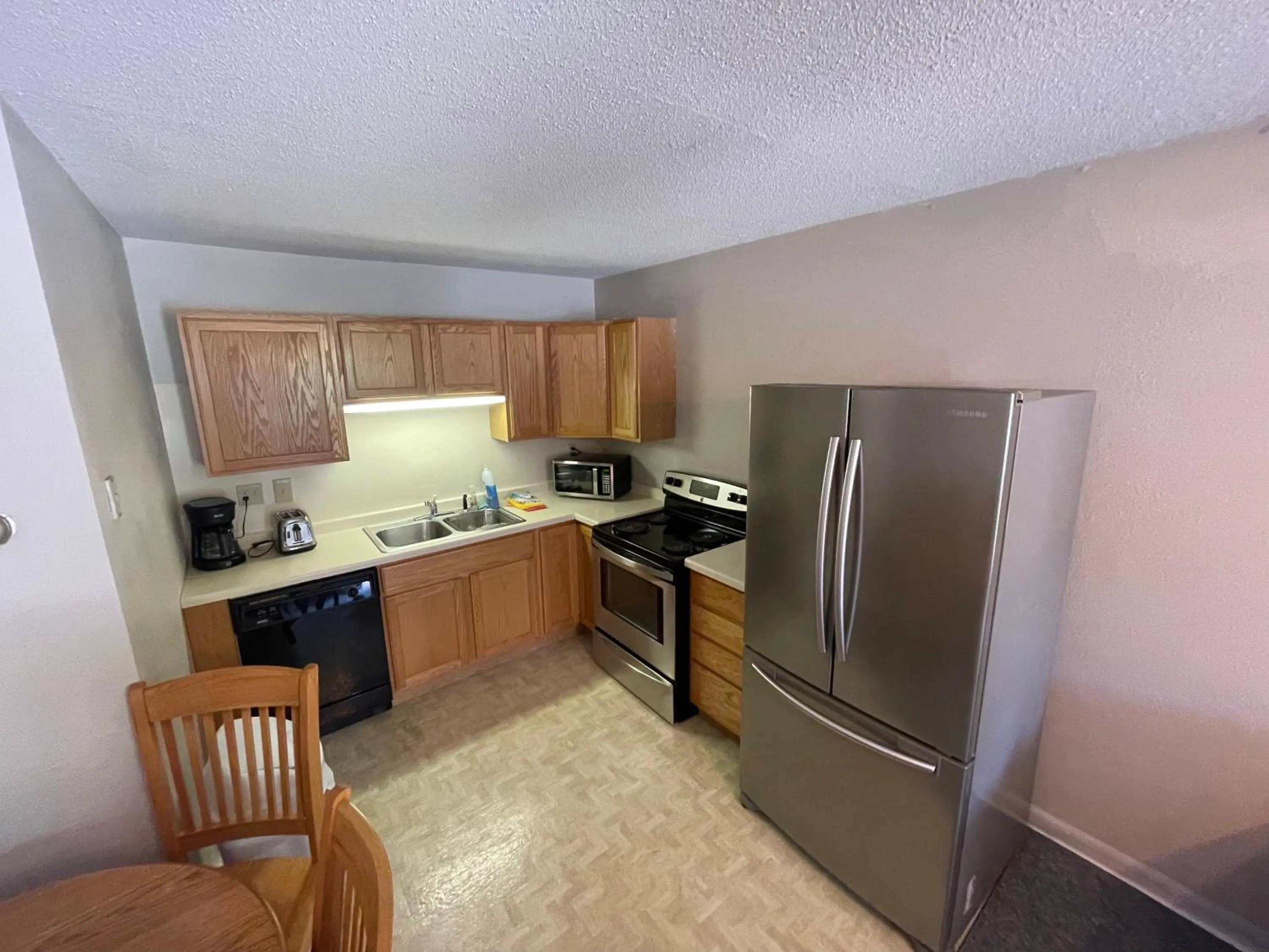 Trails INN Quadna Mountain Motel & RV Park