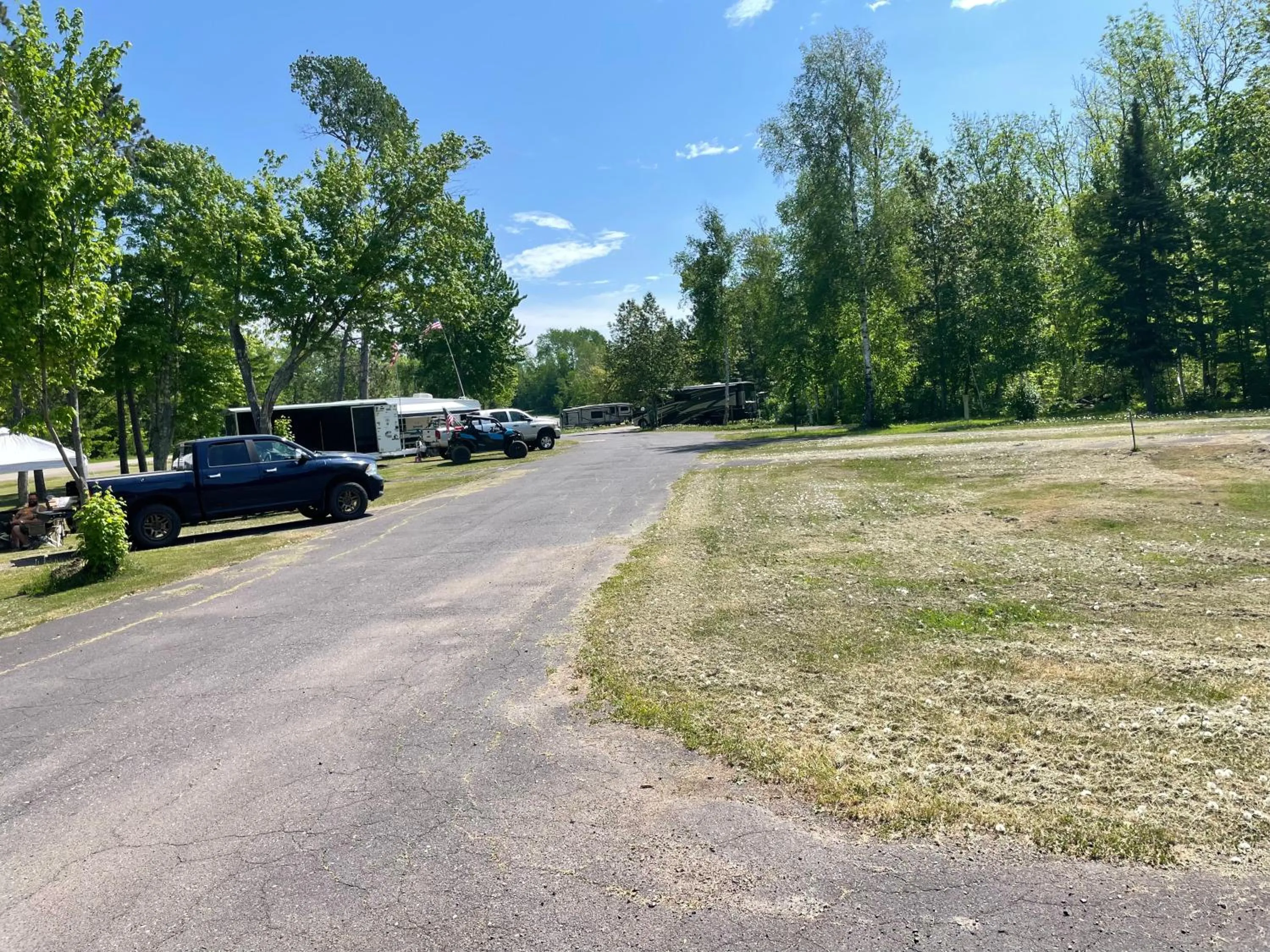 Trails INN Quadna Mountain Motel & RV Park