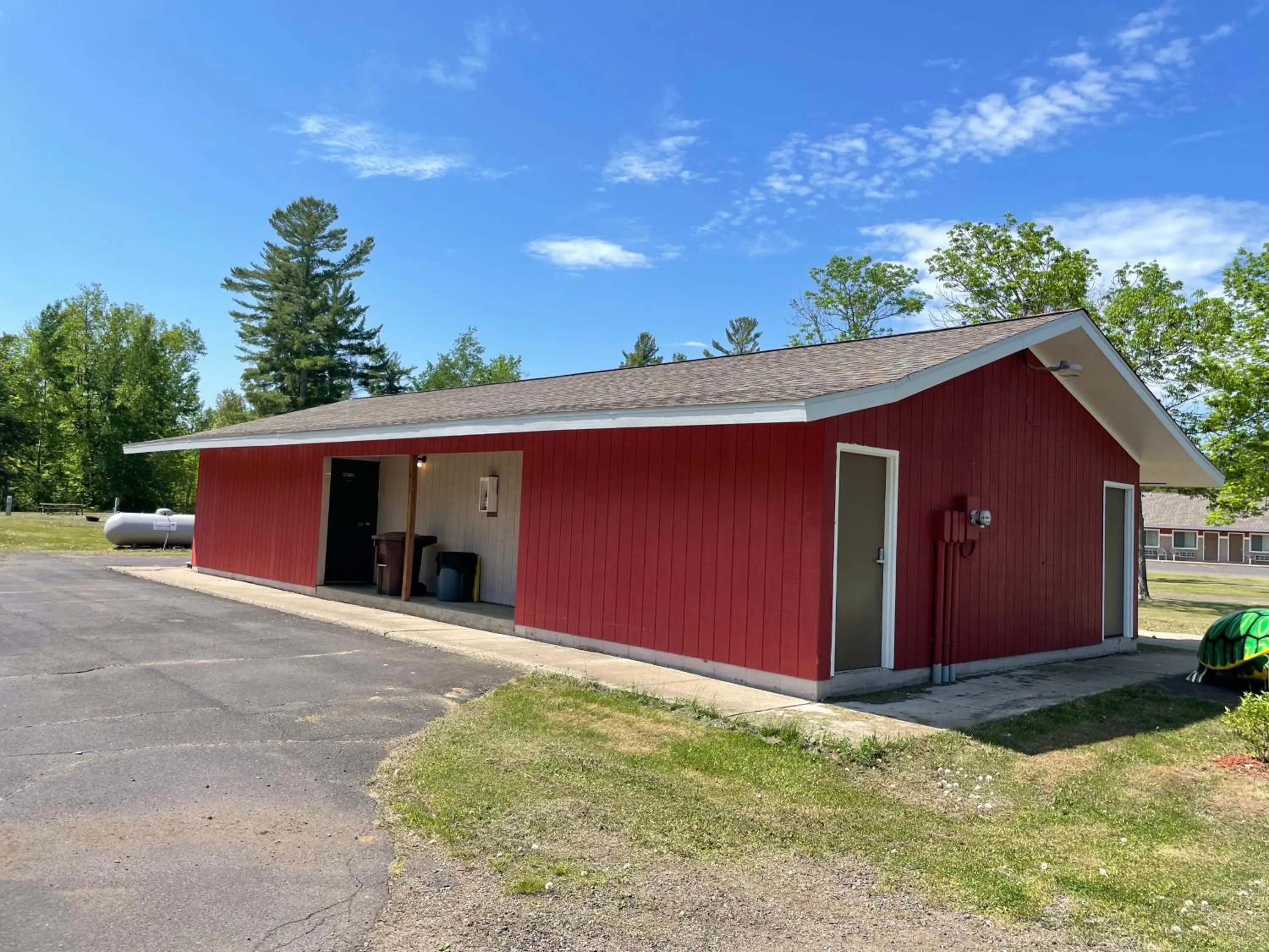 Trails INN Quadna Mountain Motel & RV Park