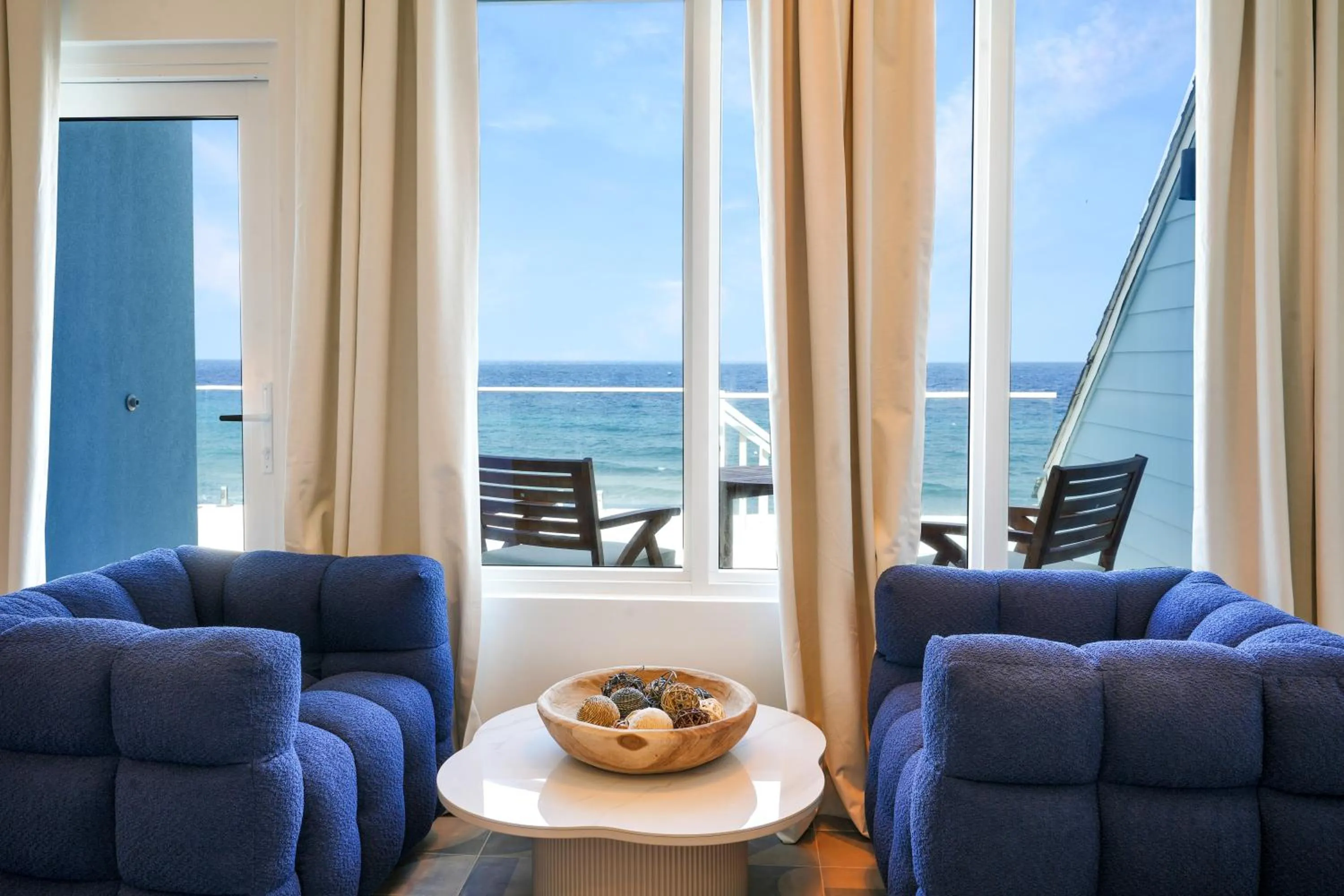 Seating area in Cobalt Coast Resort