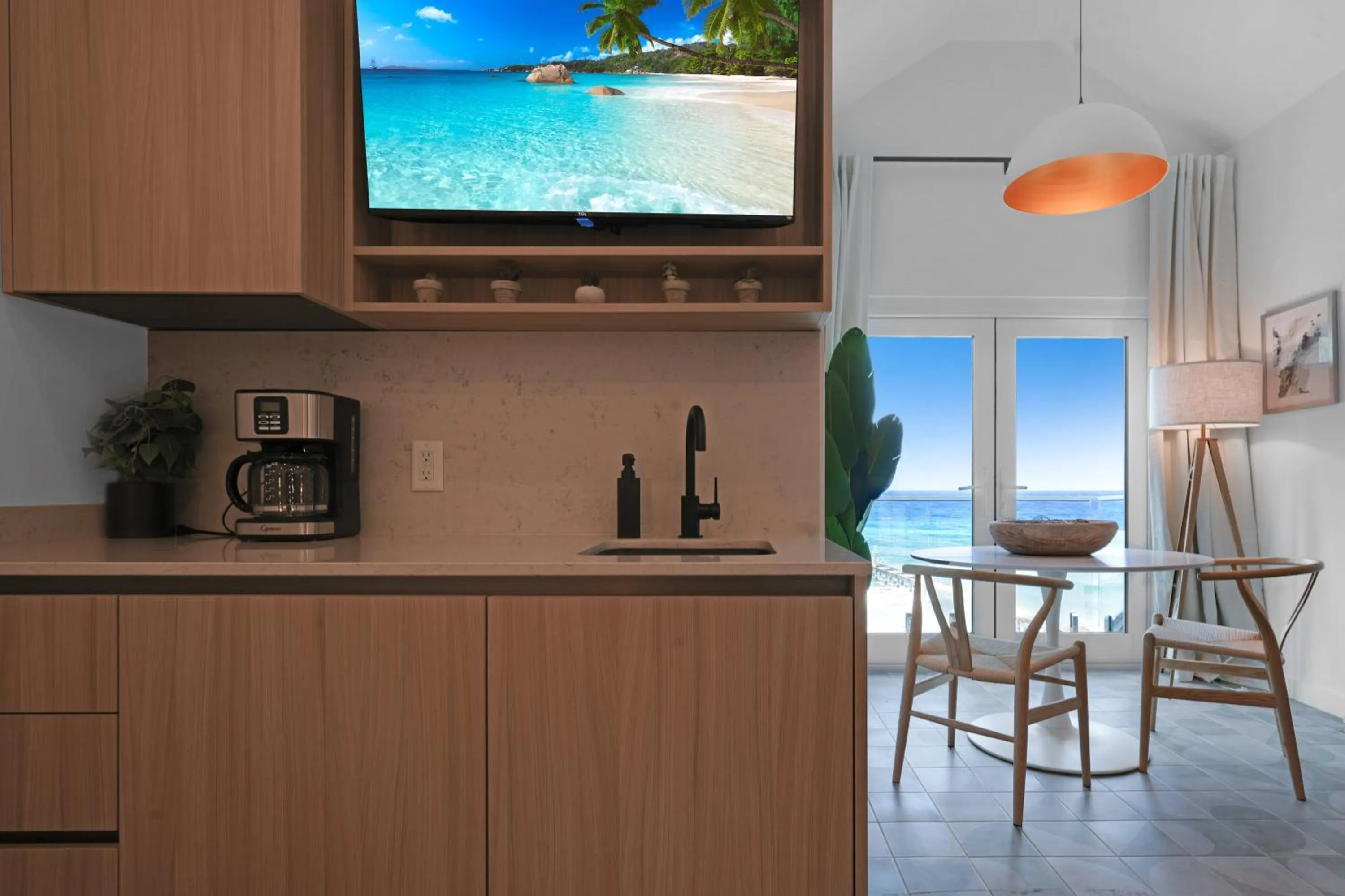 TV and multimedia in Cobalt Coast Resort