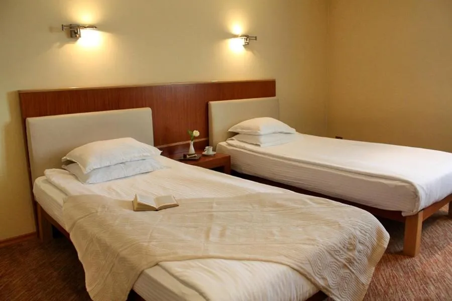 Bed in Hotel Park Central