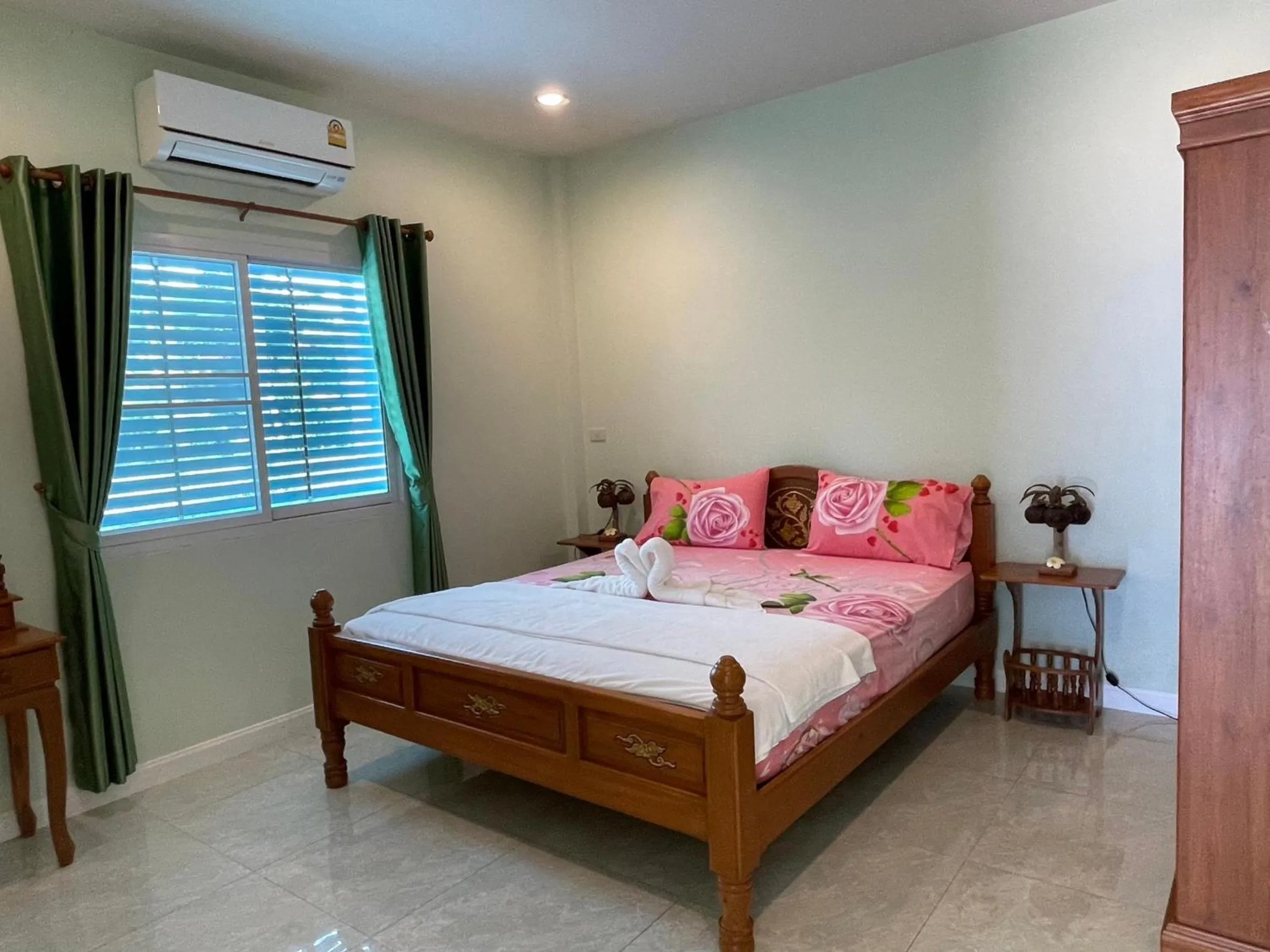 Bedroom, Bed in Blue Beach Bungalow