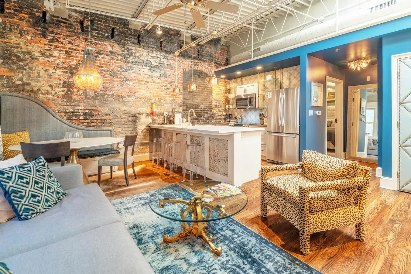 80 LEX 203 Eclectic Industrial Apt 80 LEX 203 Eclectic Industrial Apt