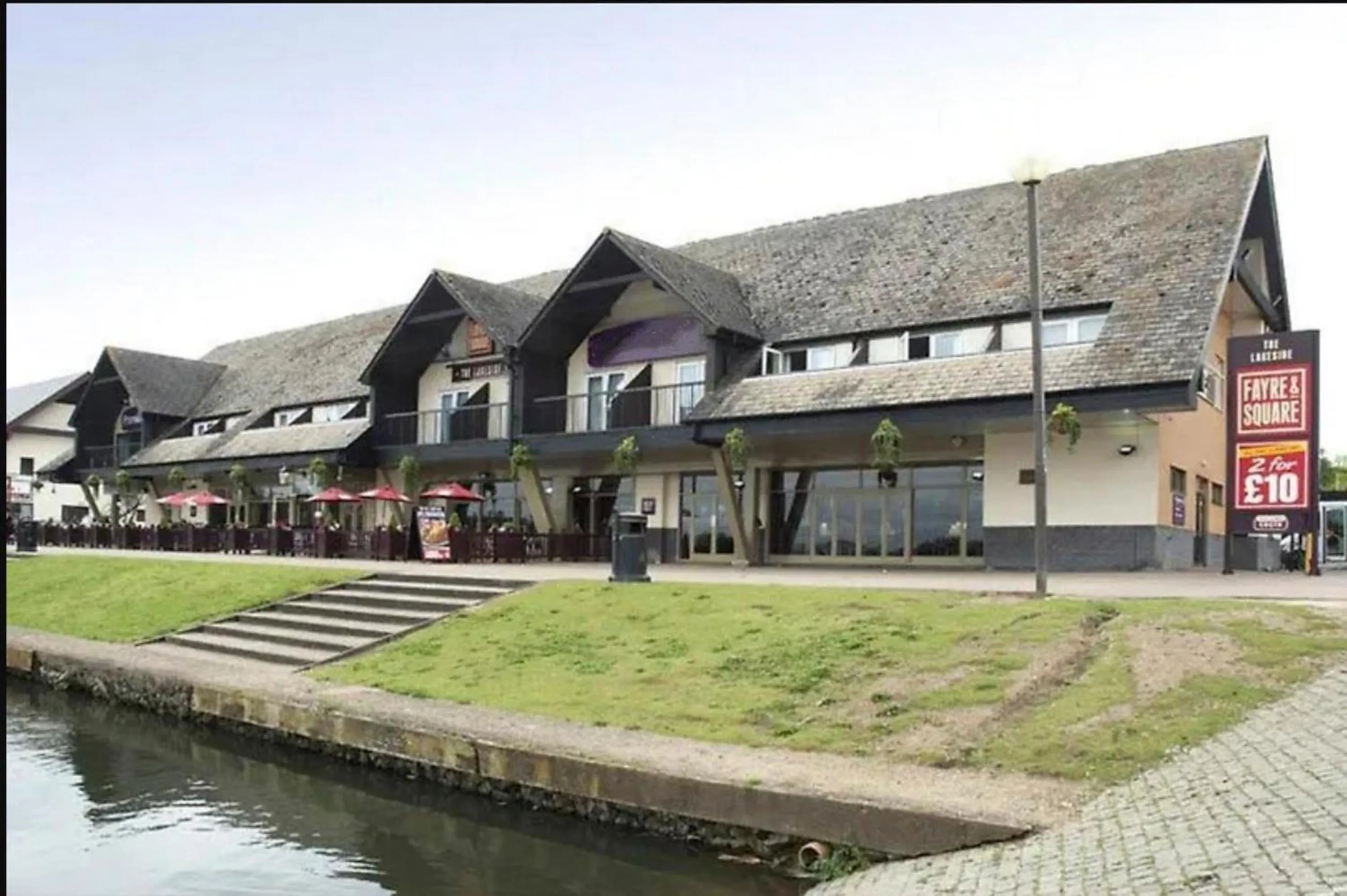 Property building in The Willen Lodge Hotel