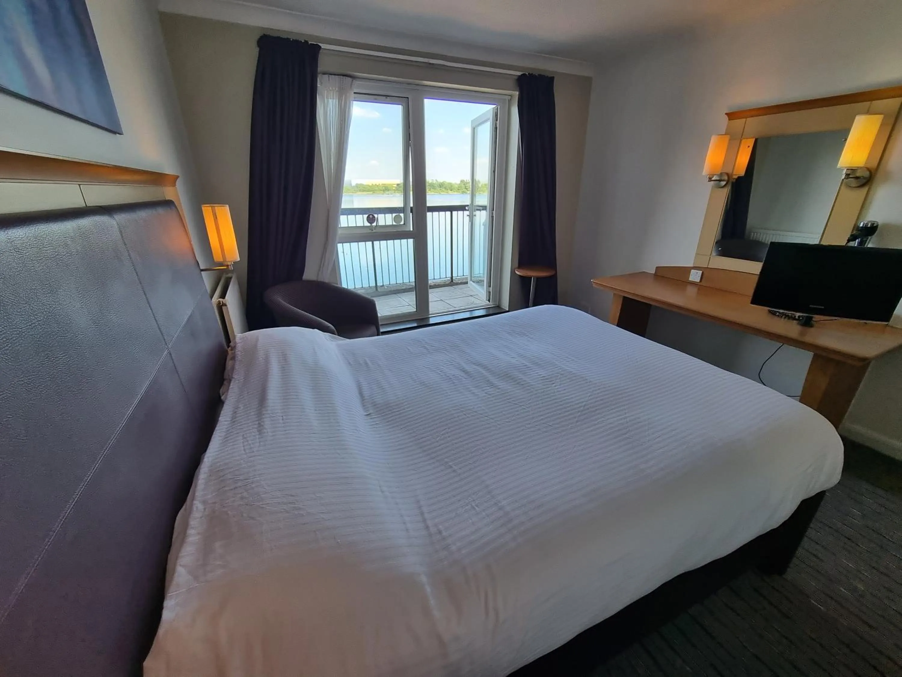 Bed in The Willen Lodge Hotel