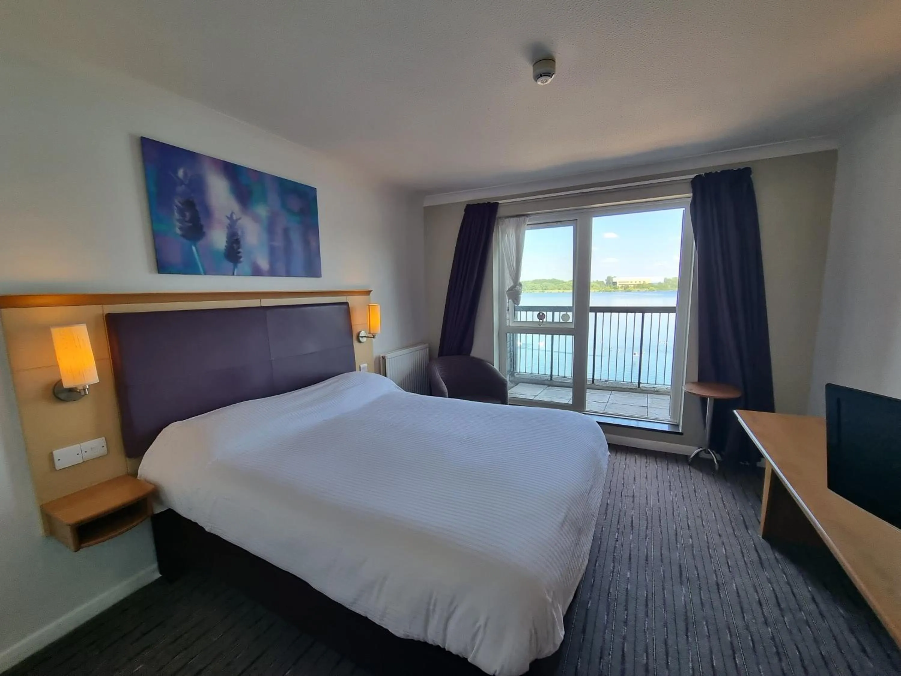 Bed in The Willen Lodge Hotel