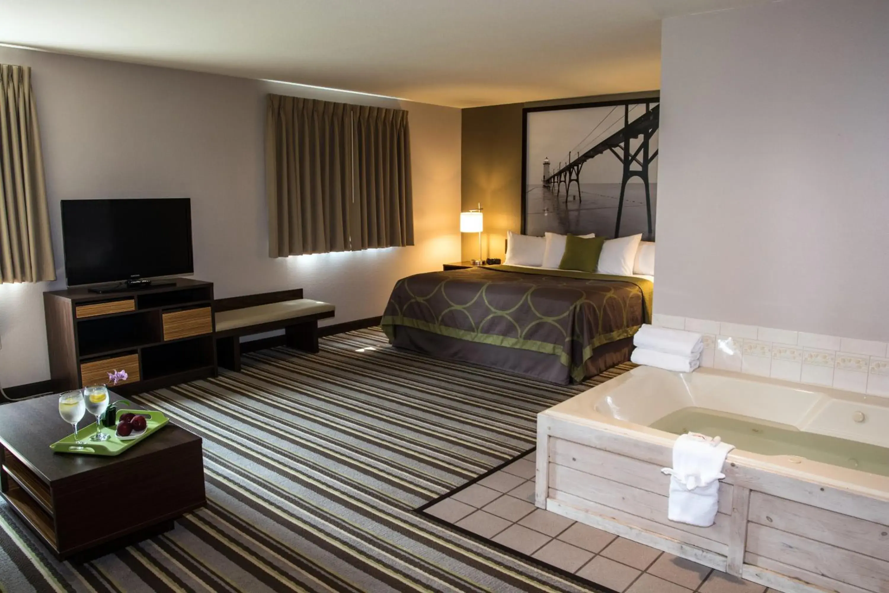 Photo of the whole room in Super 8 by Wyndham Manistee Photo of the whole room in Super 8 by Wyndham Manistee