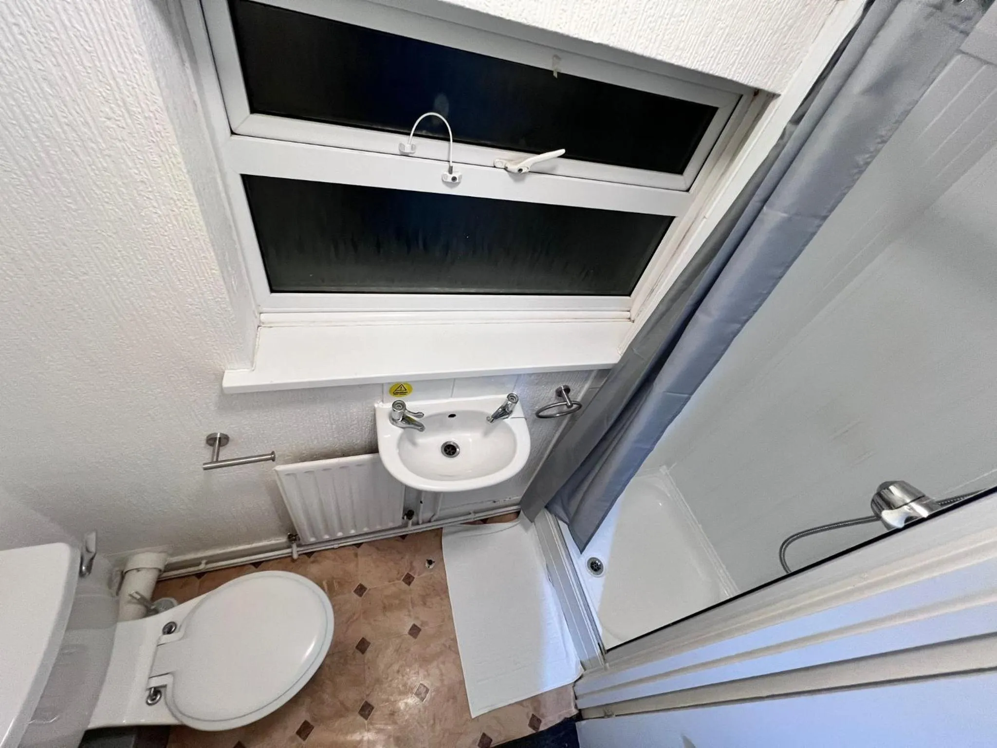 Bathroom in Harbour Hotel