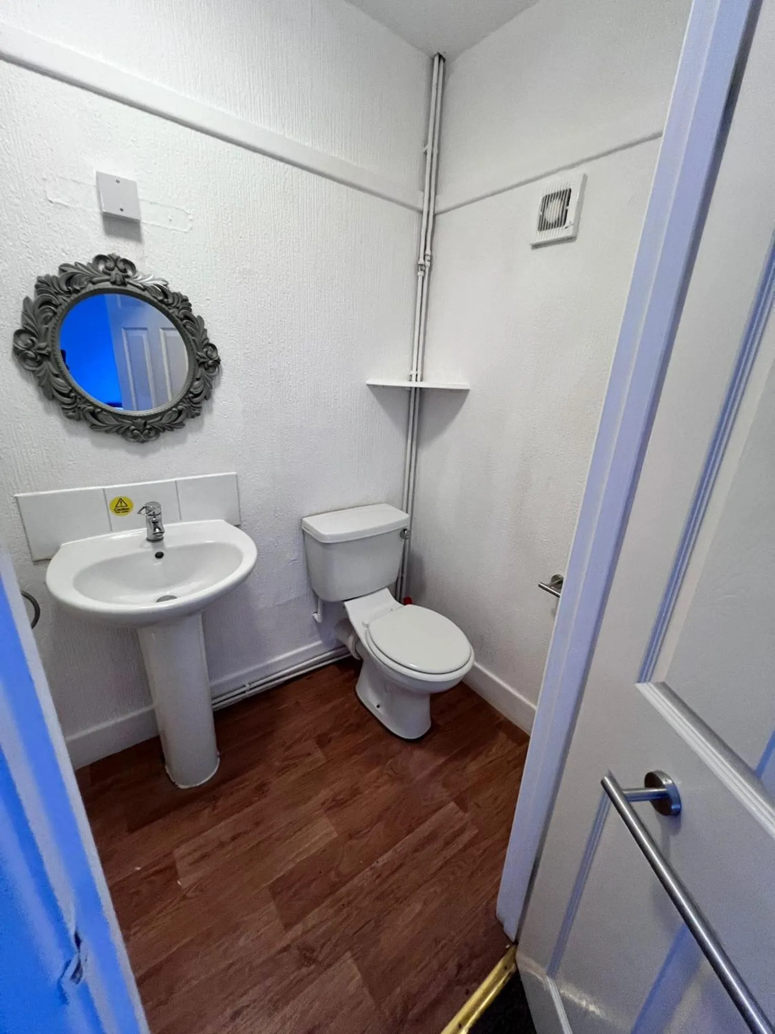 Bathroom in Harbour Hotel