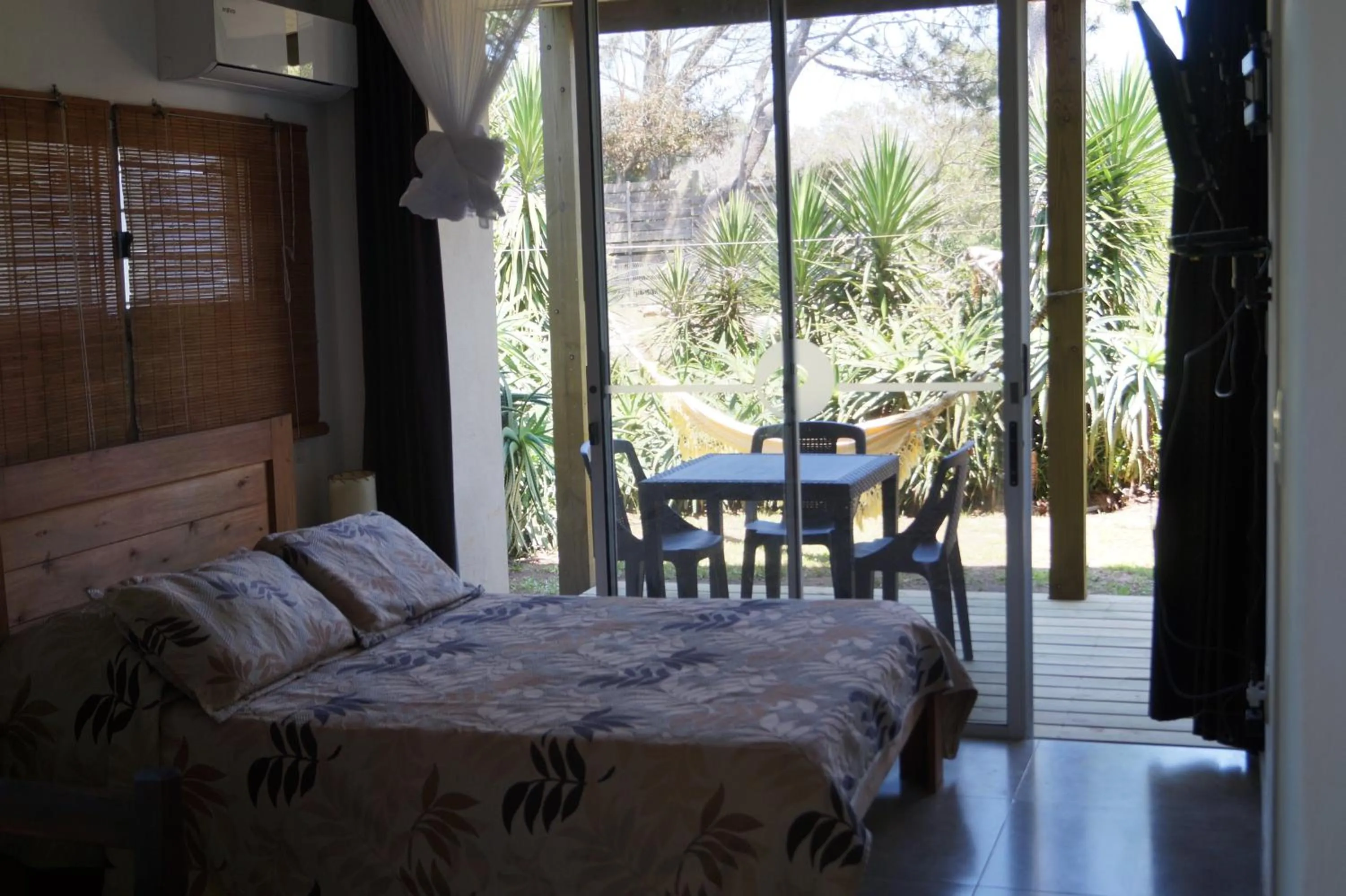 Living room, Bed in Posada del Corumbá