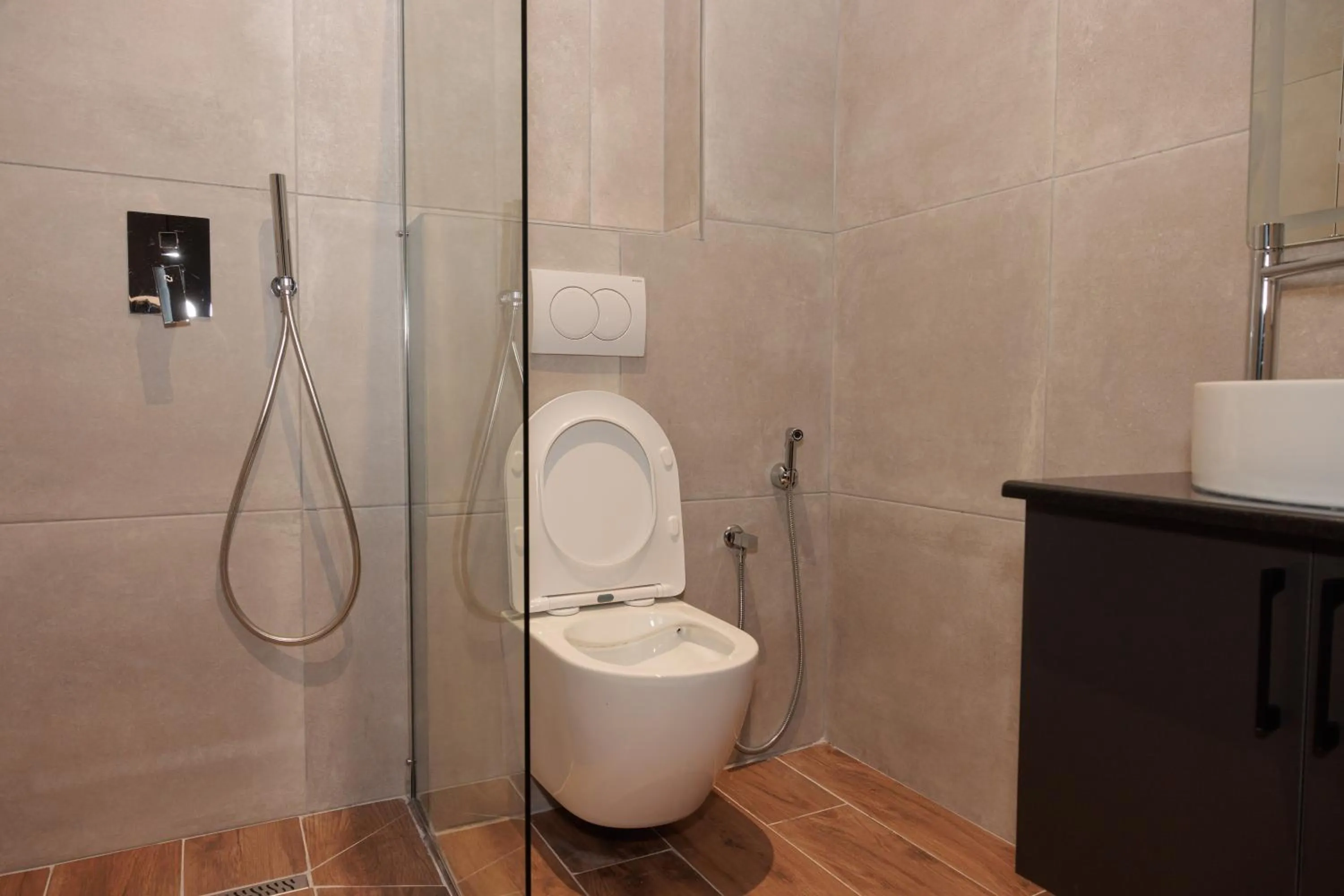 Shower in Hotel Bel Ami Tirana