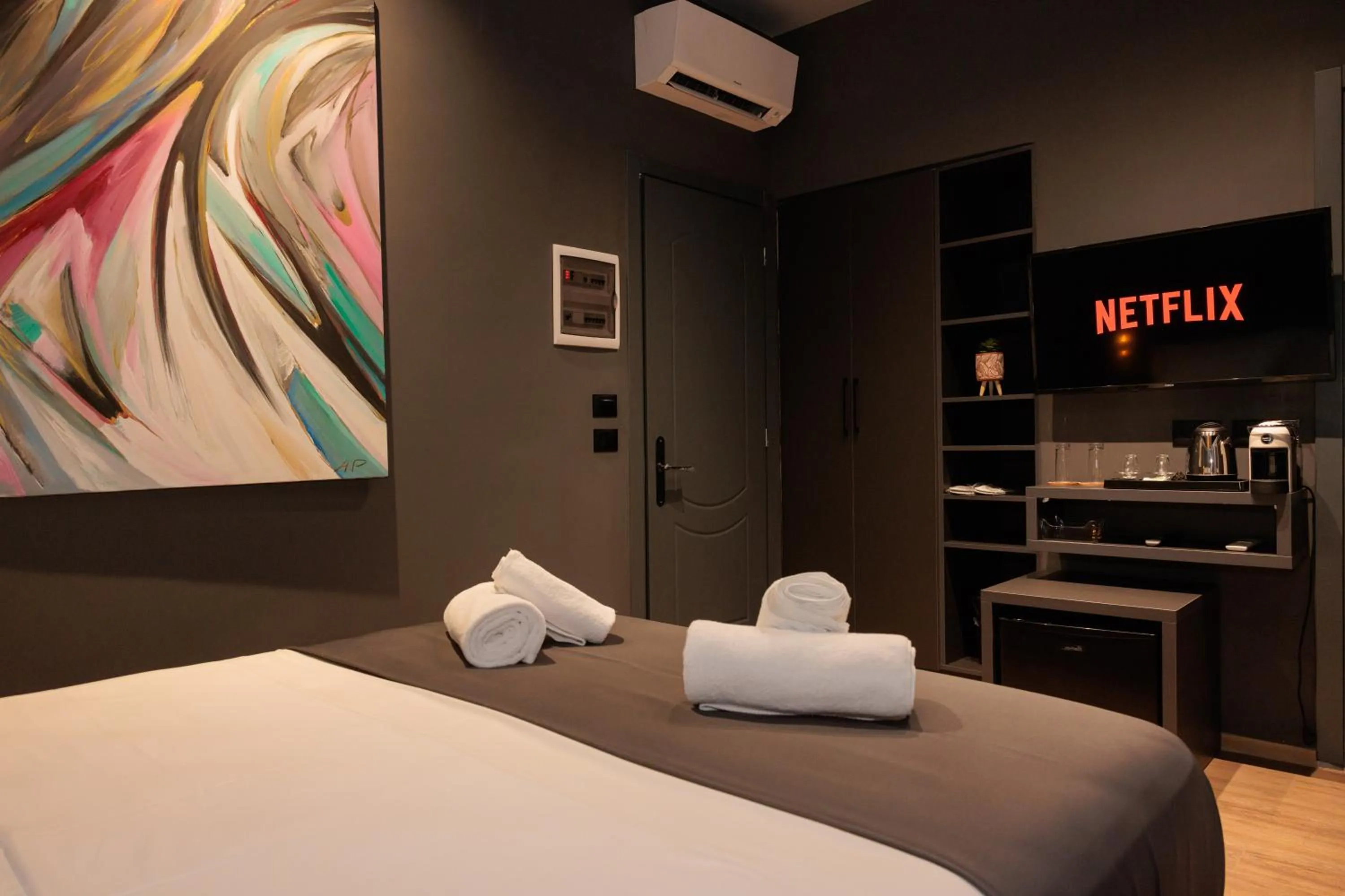 Bed in Hotel Bel Ami Tirana