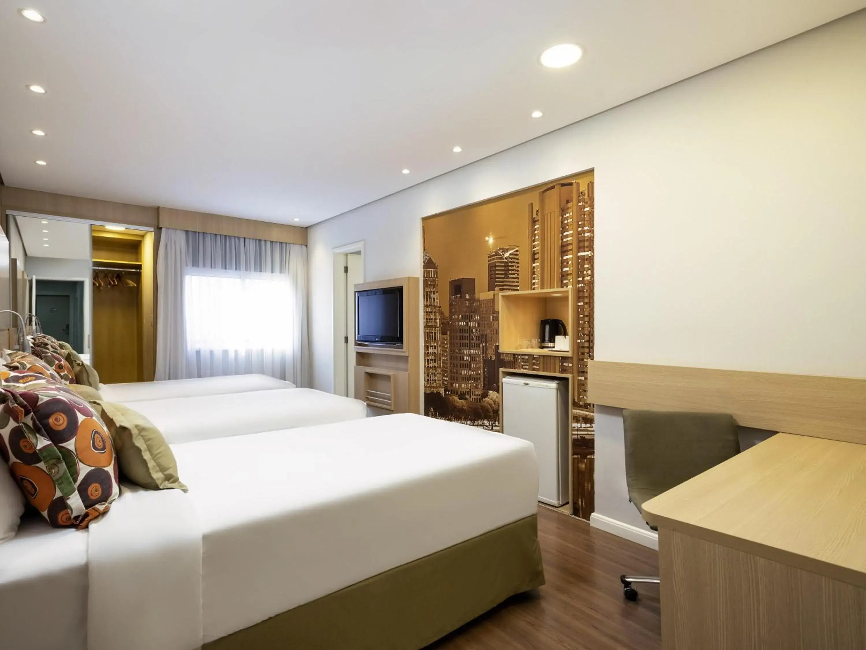 Superior Triple Room in Mercure São Paulo Nações Unidas Superior Triple Room in Mercure São Paulo Nações Unidas