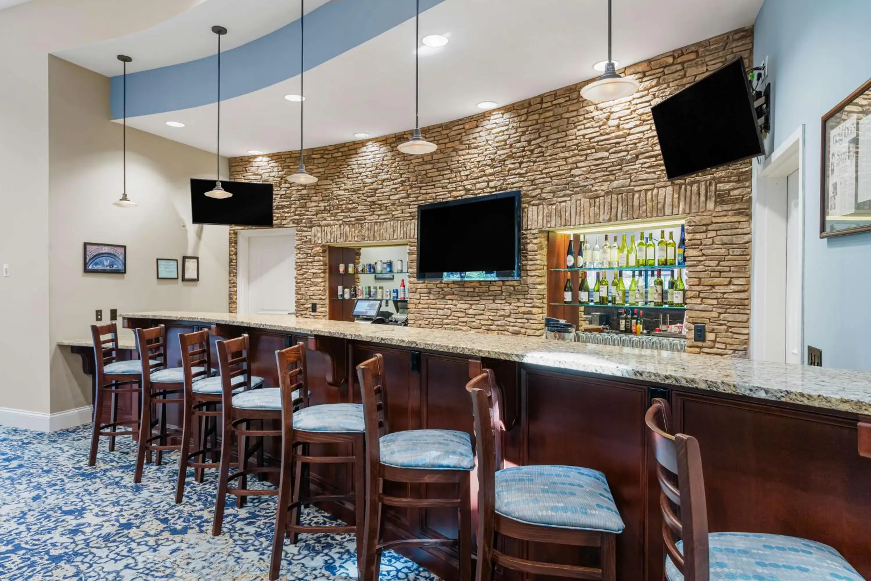 Lounge or bar in Best Western PLUS Westgate Inn and Suites Lounge or bar in Best Western PLUS Westgate Inn and Suites