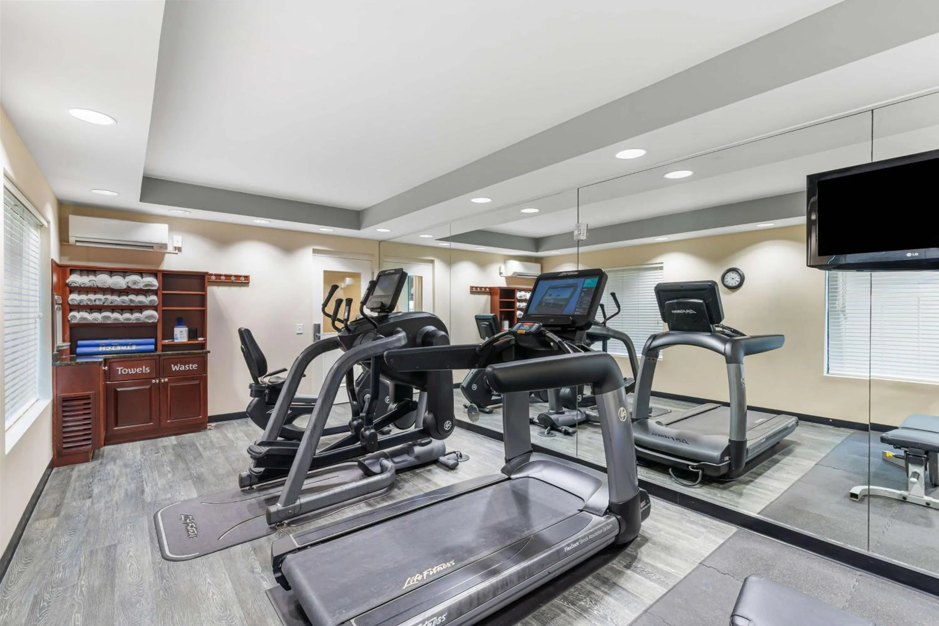 Fitness centre/facilities in Best Western PLUS Westgate Inn and Suites