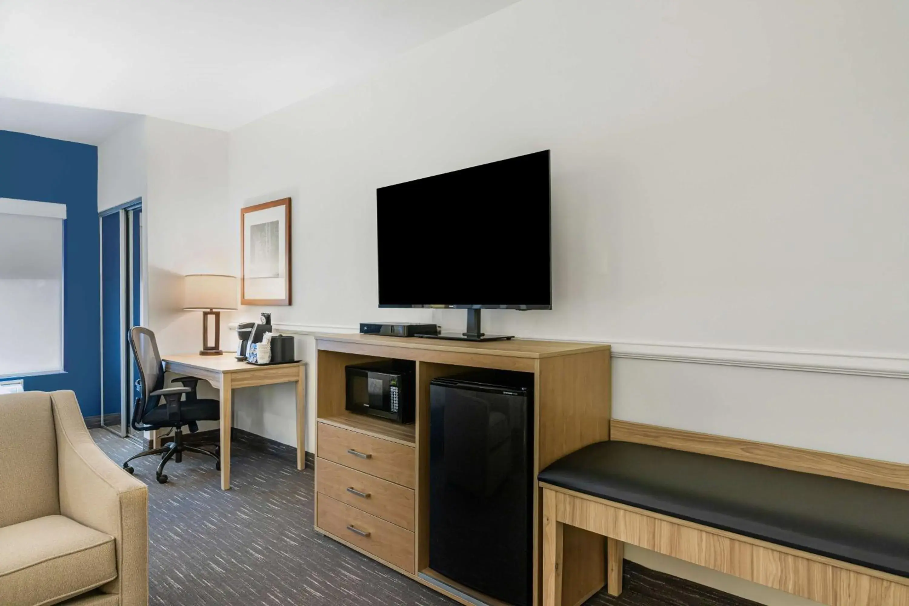 Bedroom in Best Western PLUS Westgate Inn and Suites Bedroom in Best Western PLUS Westgate Inn and Suites