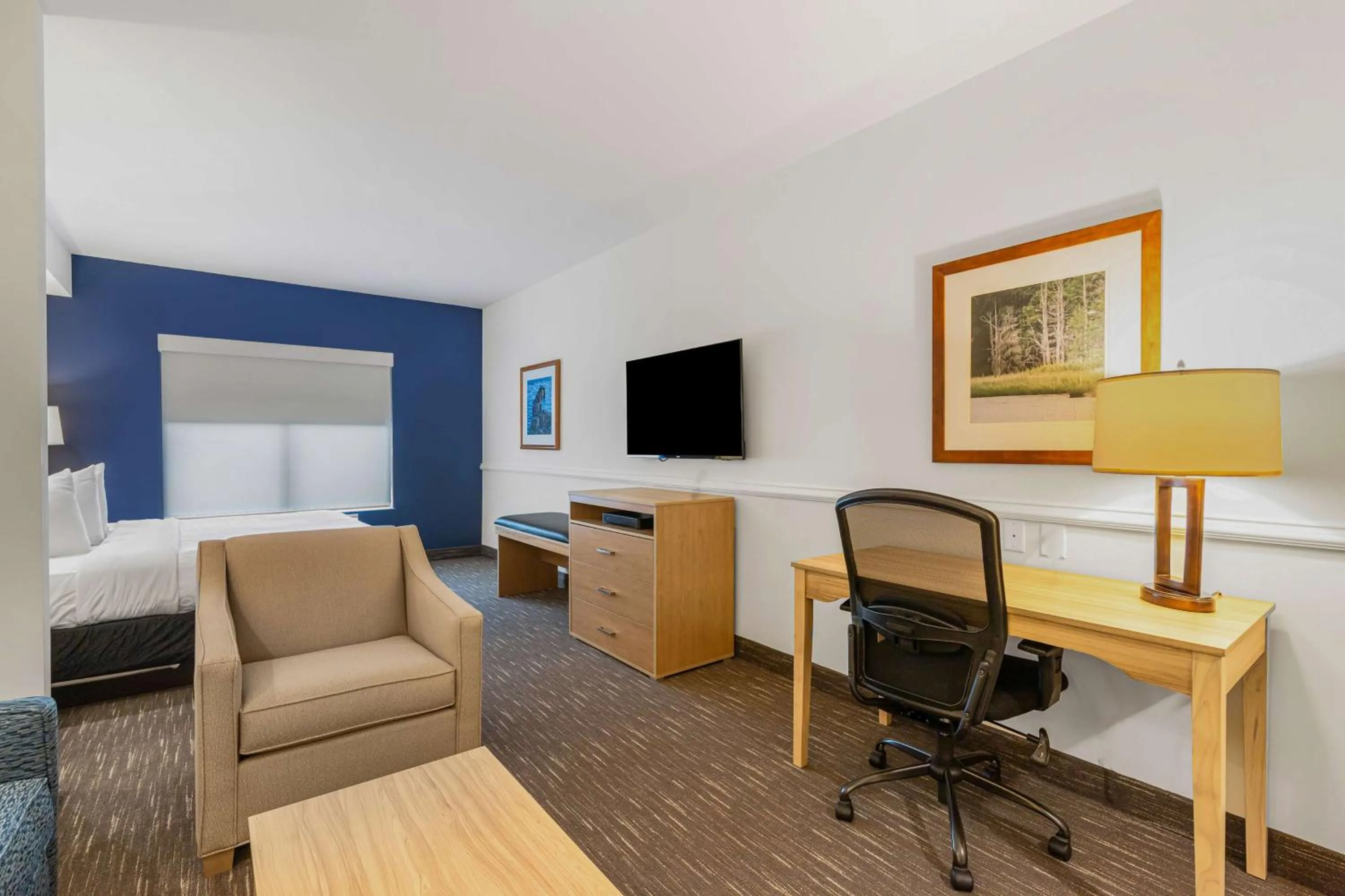 Bedroom, Bed in Best Western PLUS Westgate Inn and Suites