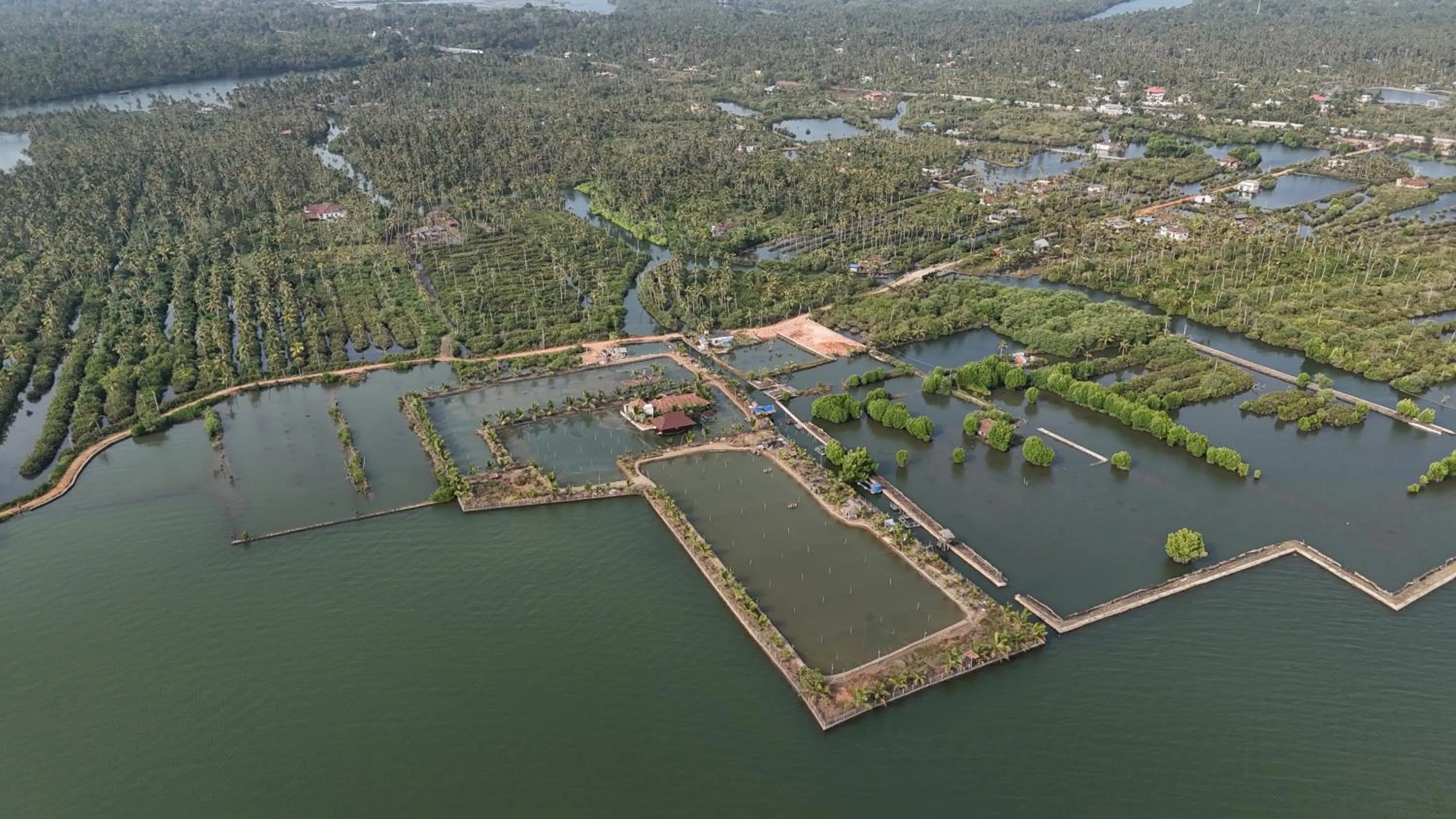 Property building in Kandal Theeram Farms