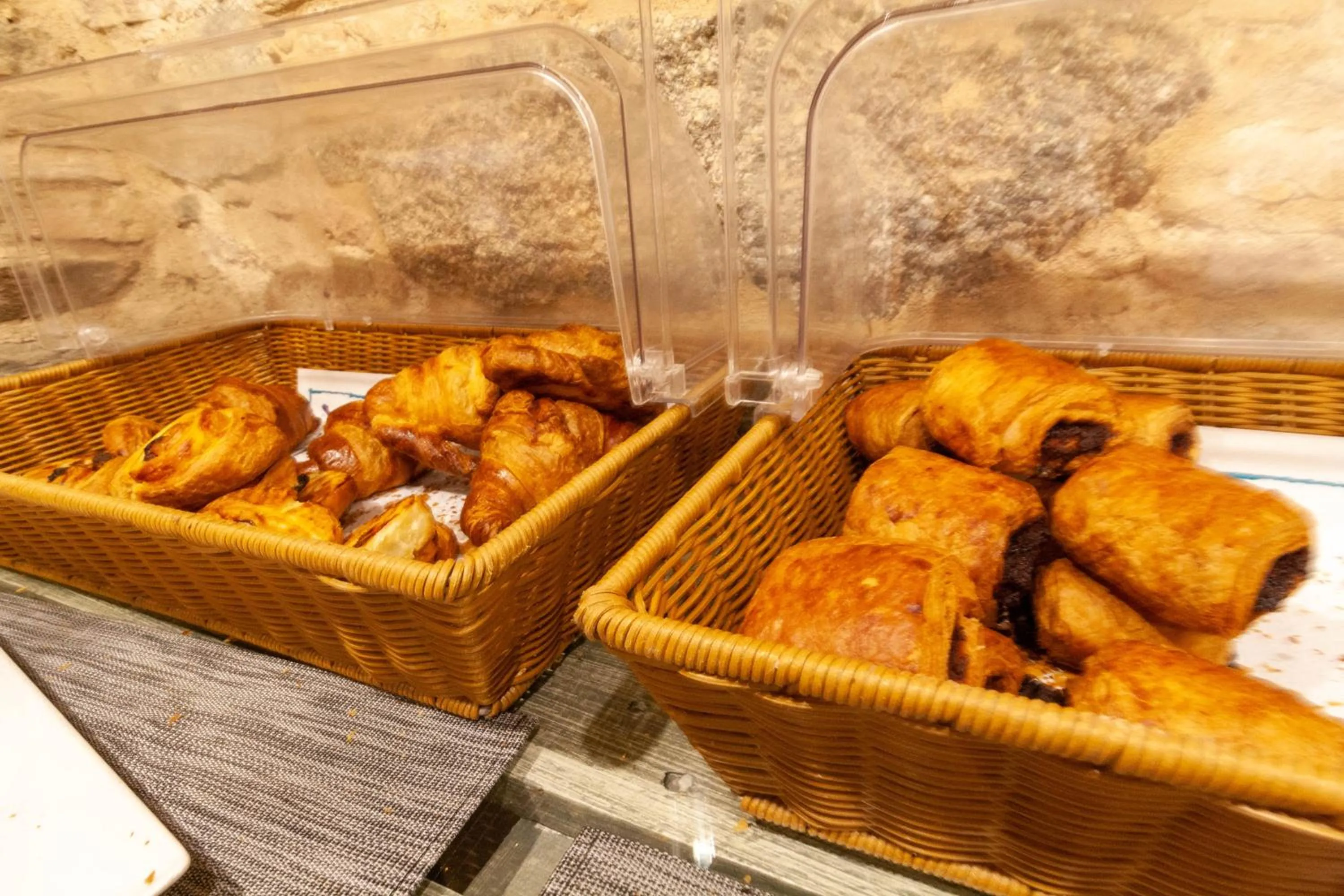 Breakfast in Hotel Castell Blanc