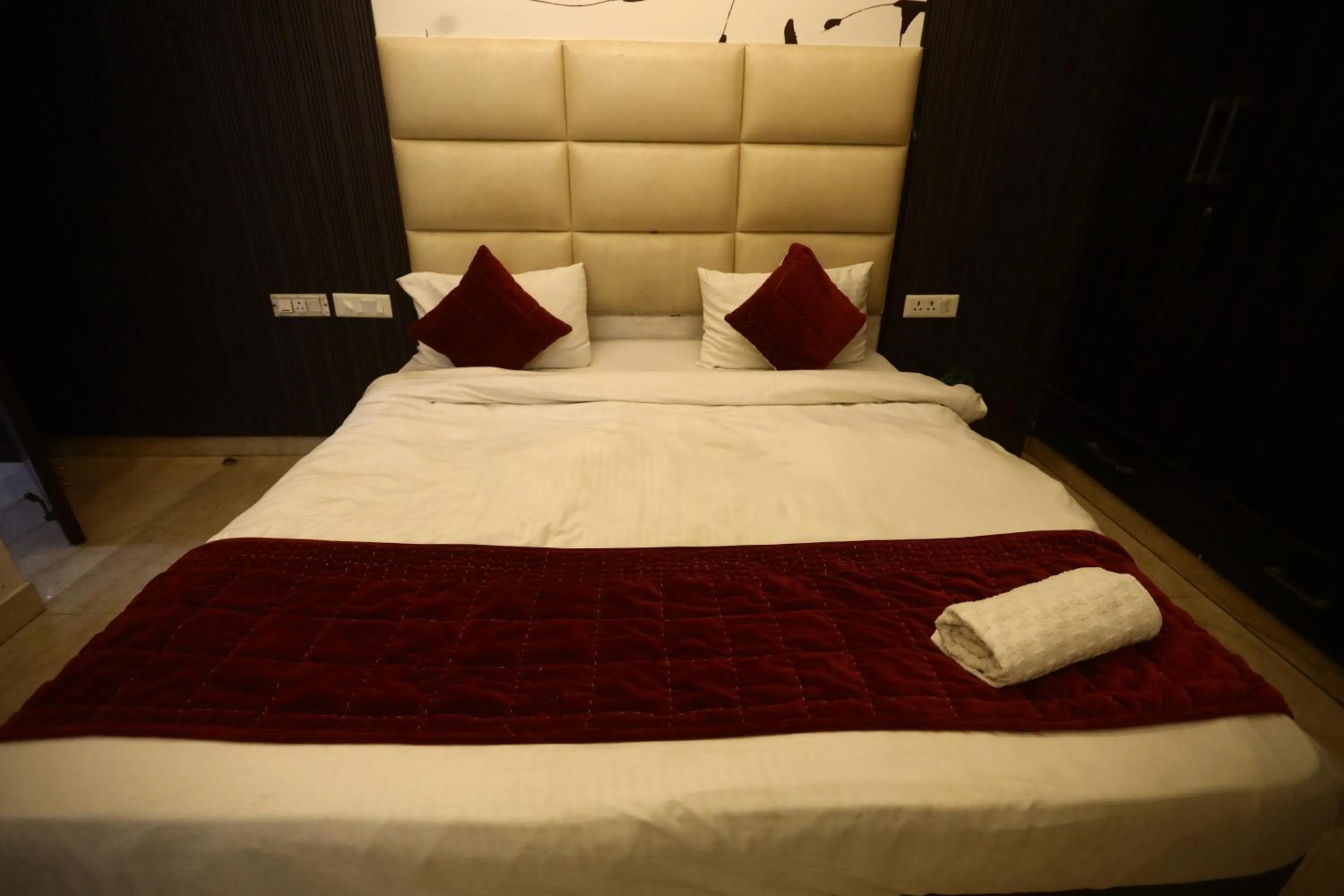 Bed in The Bed And Rock Kalkaji