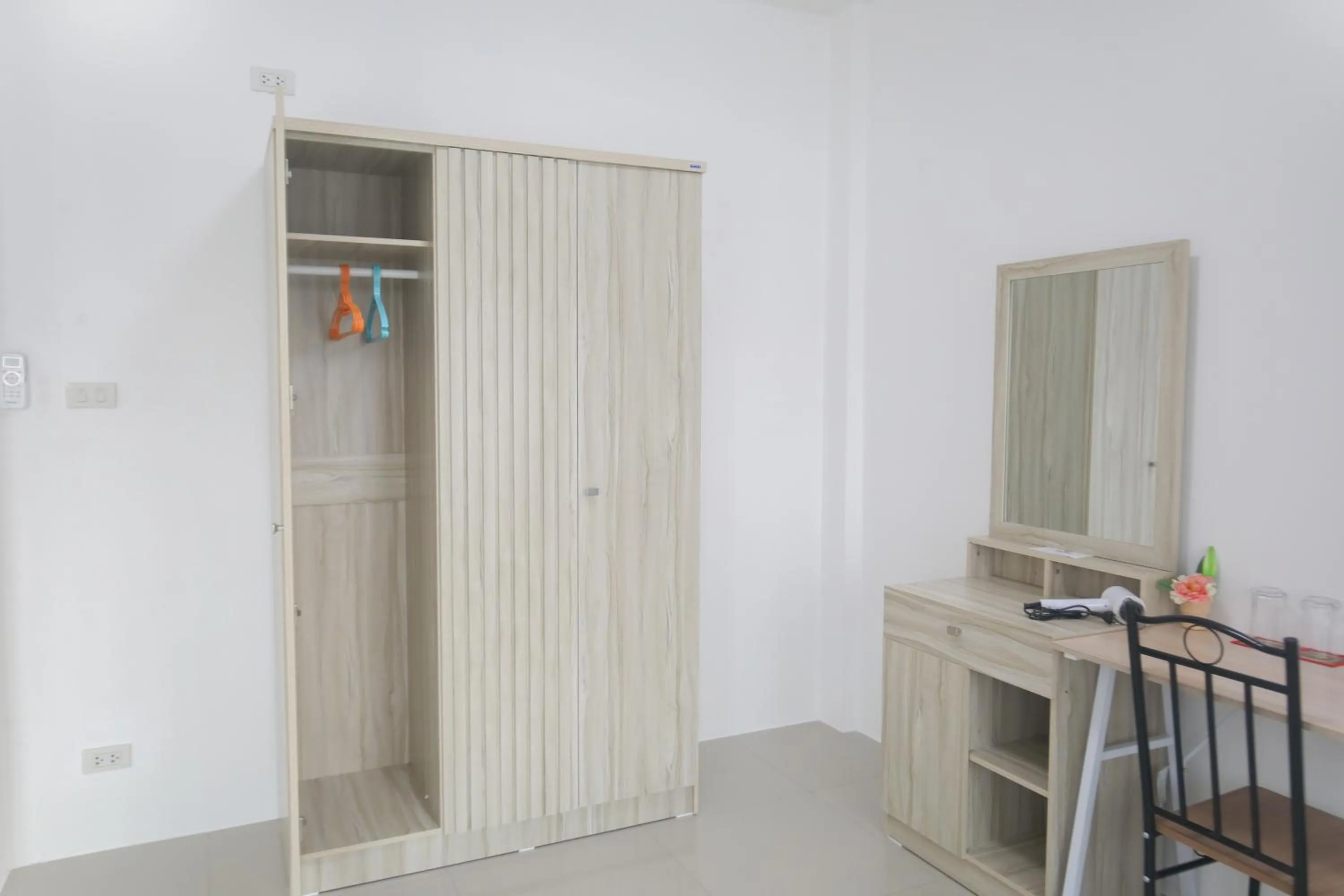 wardrobe in Chiangmai View Home