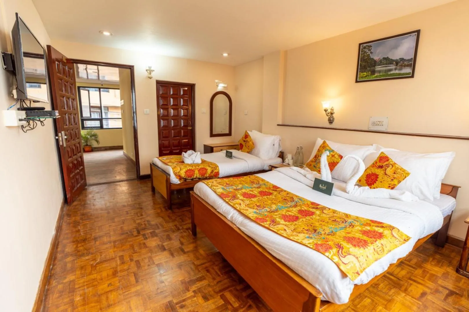 Bed in Muscatel Fairmount 100 Mts from Mall Road