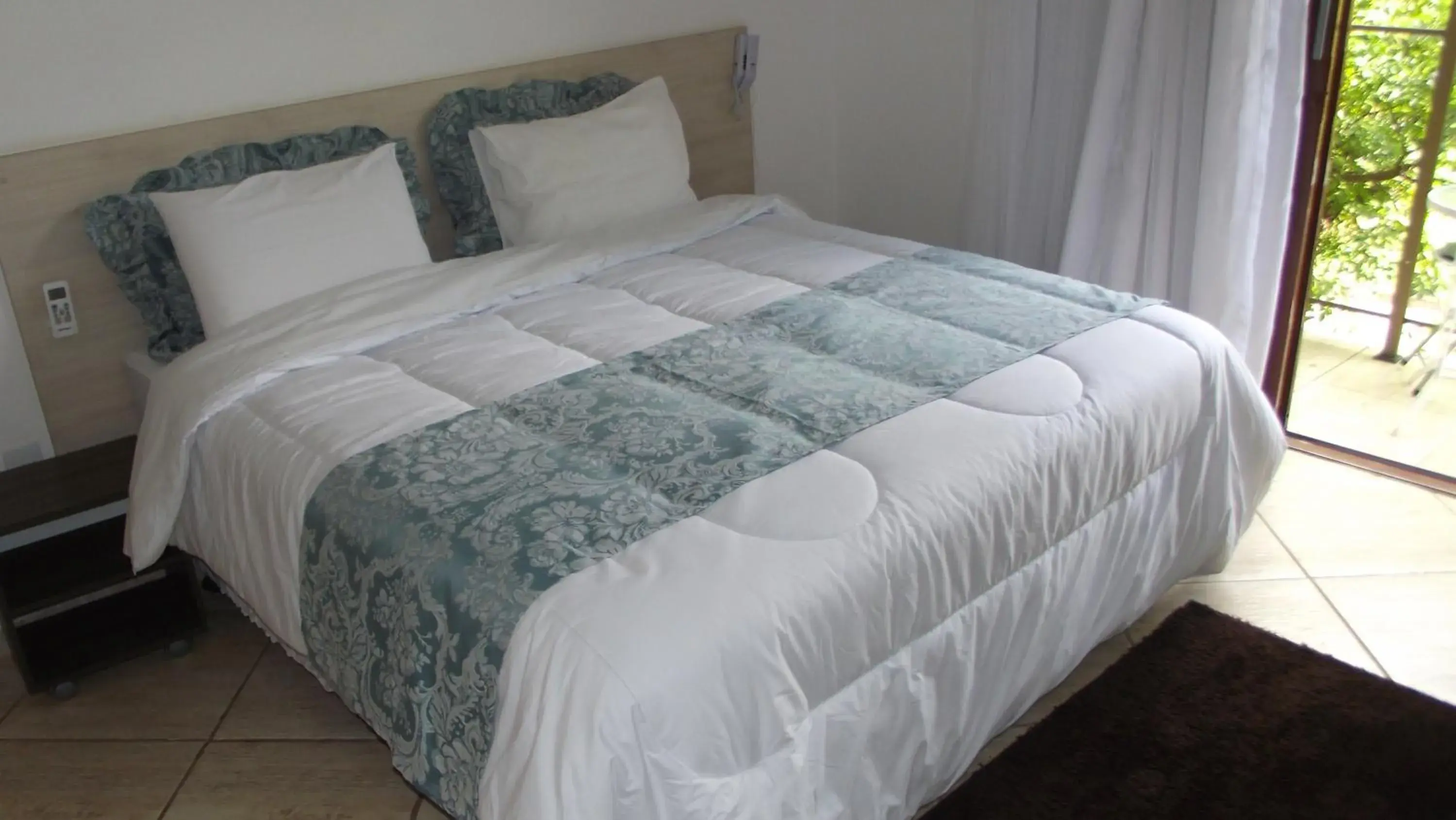 Photo of the whole room, Bed in Hotel Nova Odessa - OFICIAL Photo of the whole room, Bed in Hotel Nova Odessa - OFICIAL