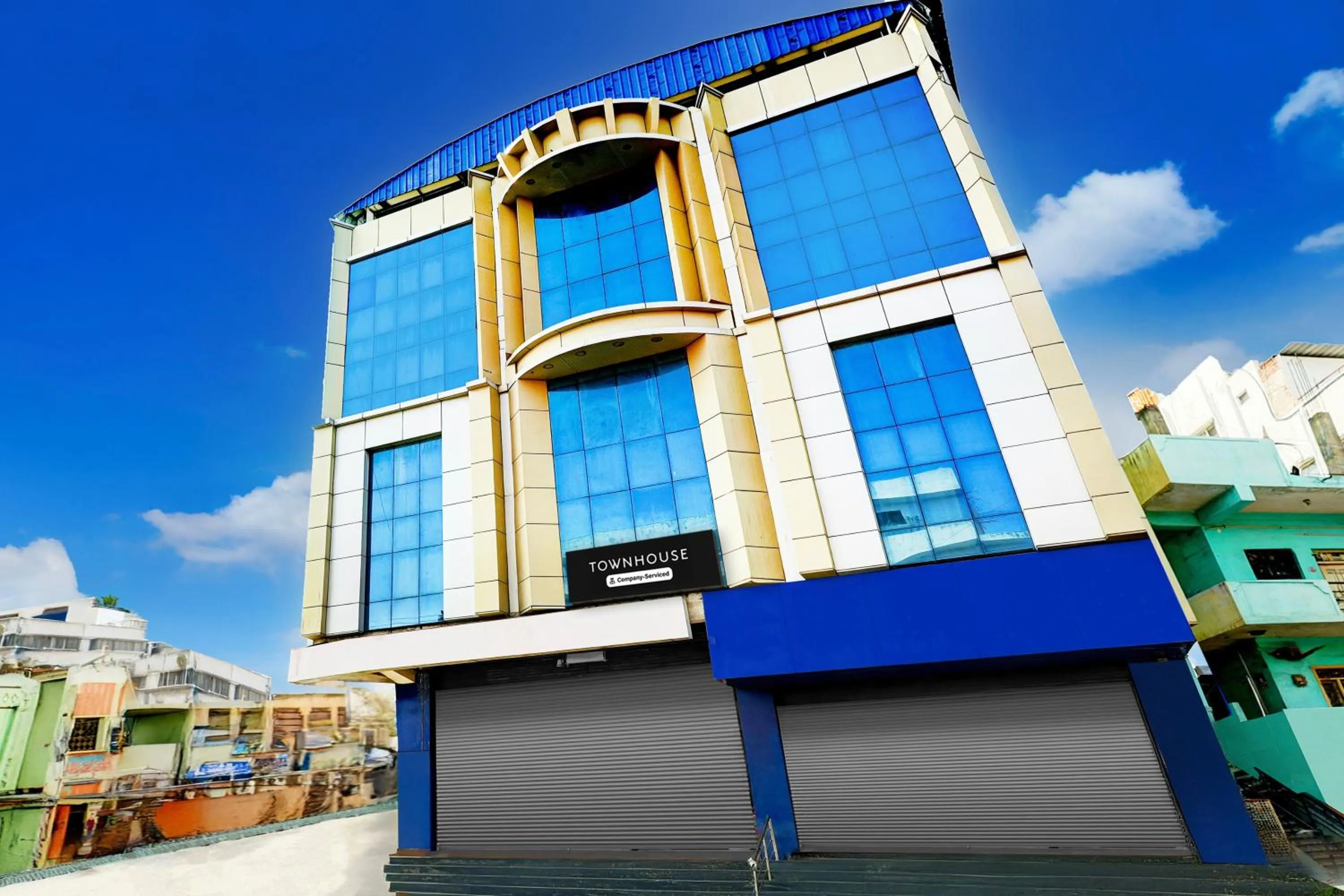 Facade/entrance in Townhouse Anantapur Near Srikantam Circle