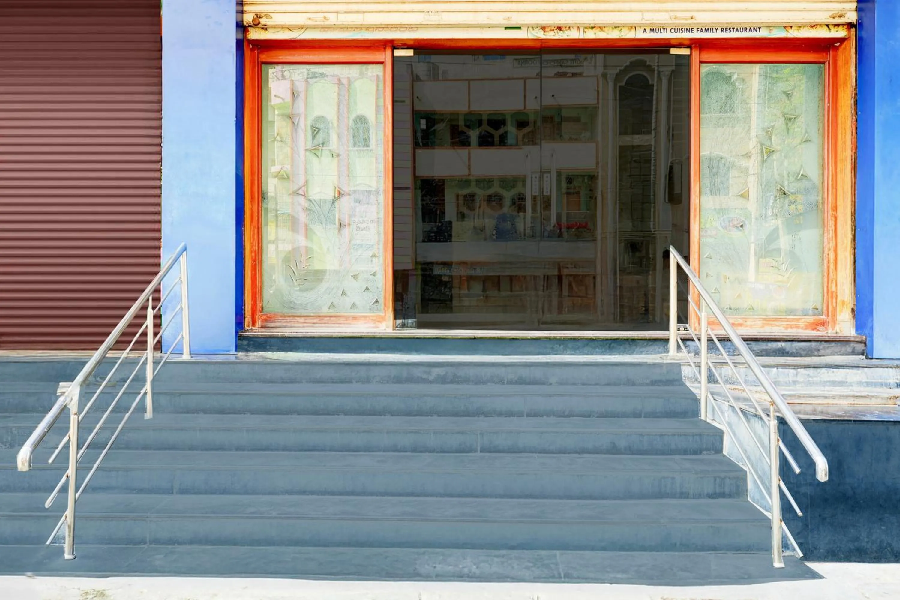 Facade/entrance in OYO Townhouse Anantapur Near Srikantam Circle