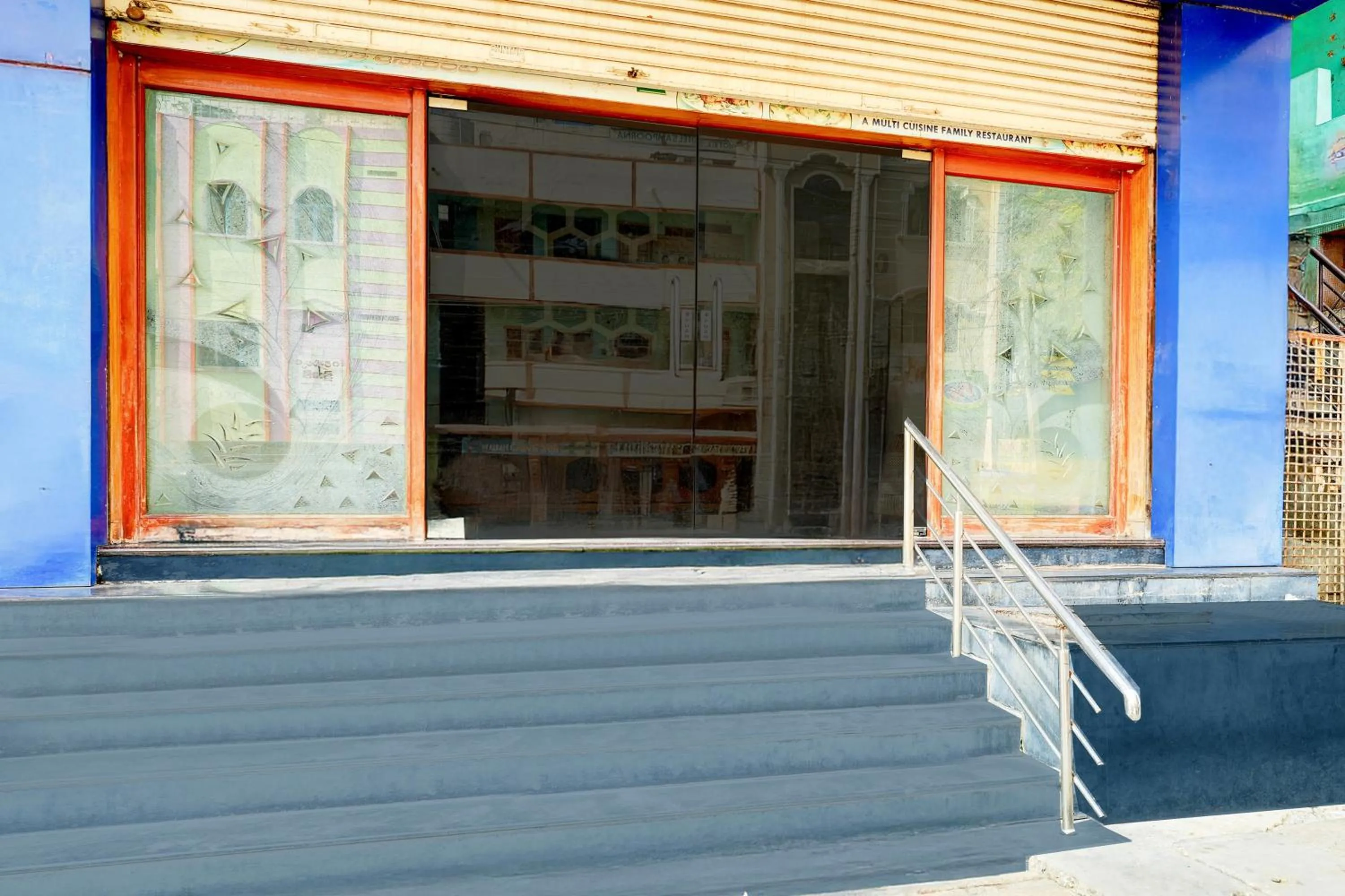 Facade/entrance in OYO Townhouse Anantapur Near Srikantam Circle
