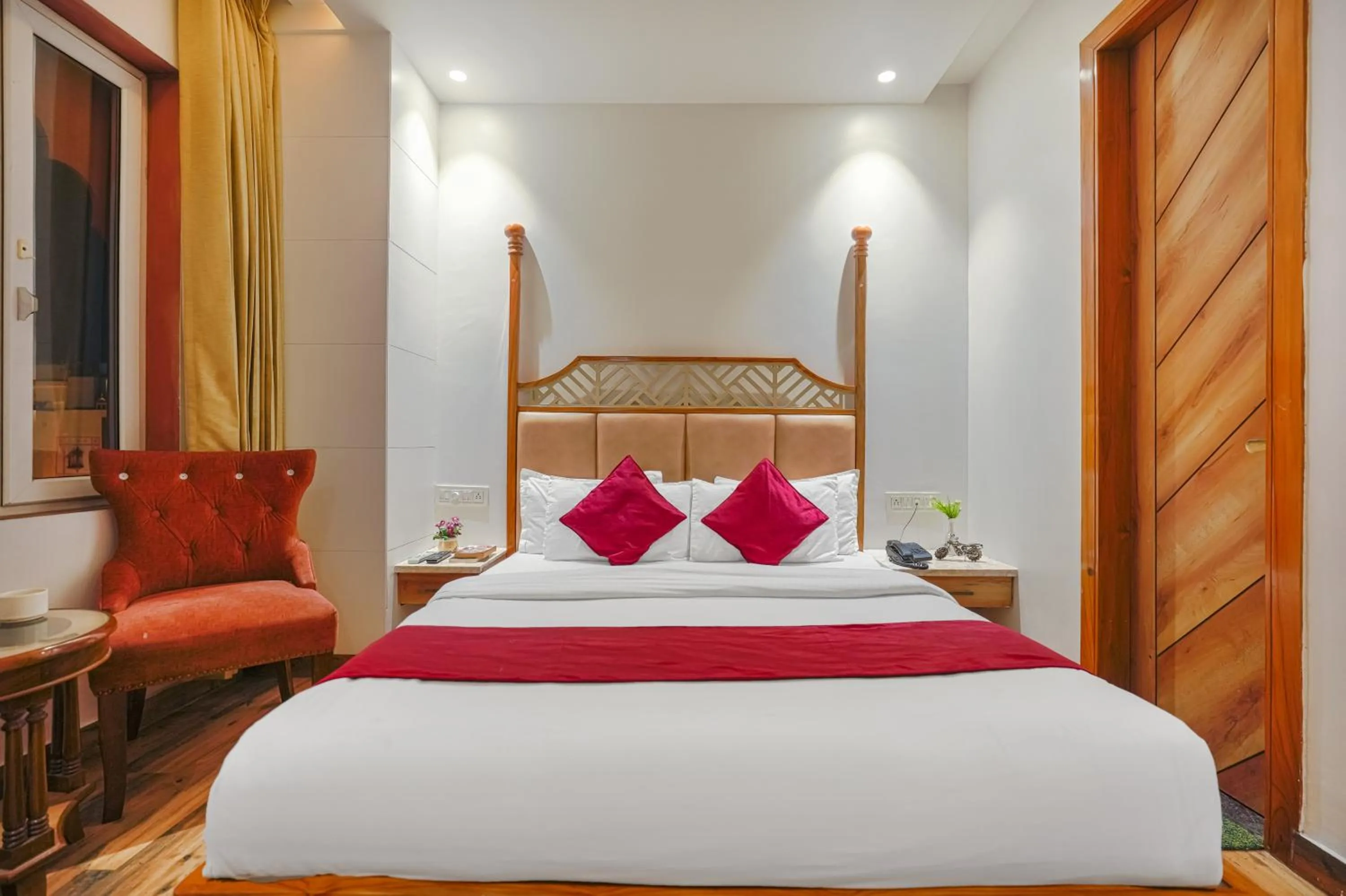 Bedroom in Hotel RV Golden A Few Steps from Golden Temple