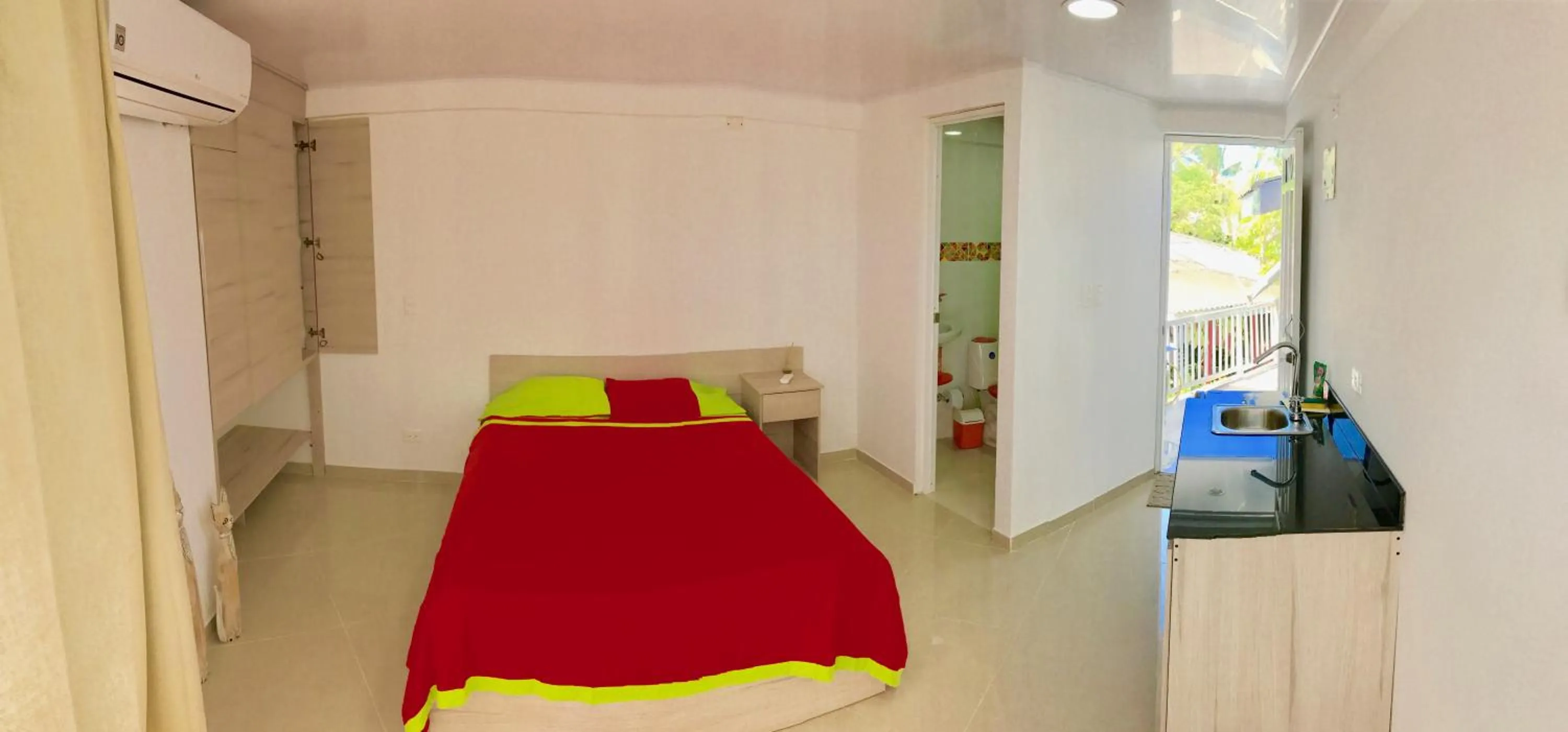 Photo of the whole room, Bed in Posada Vasquez Oviedo