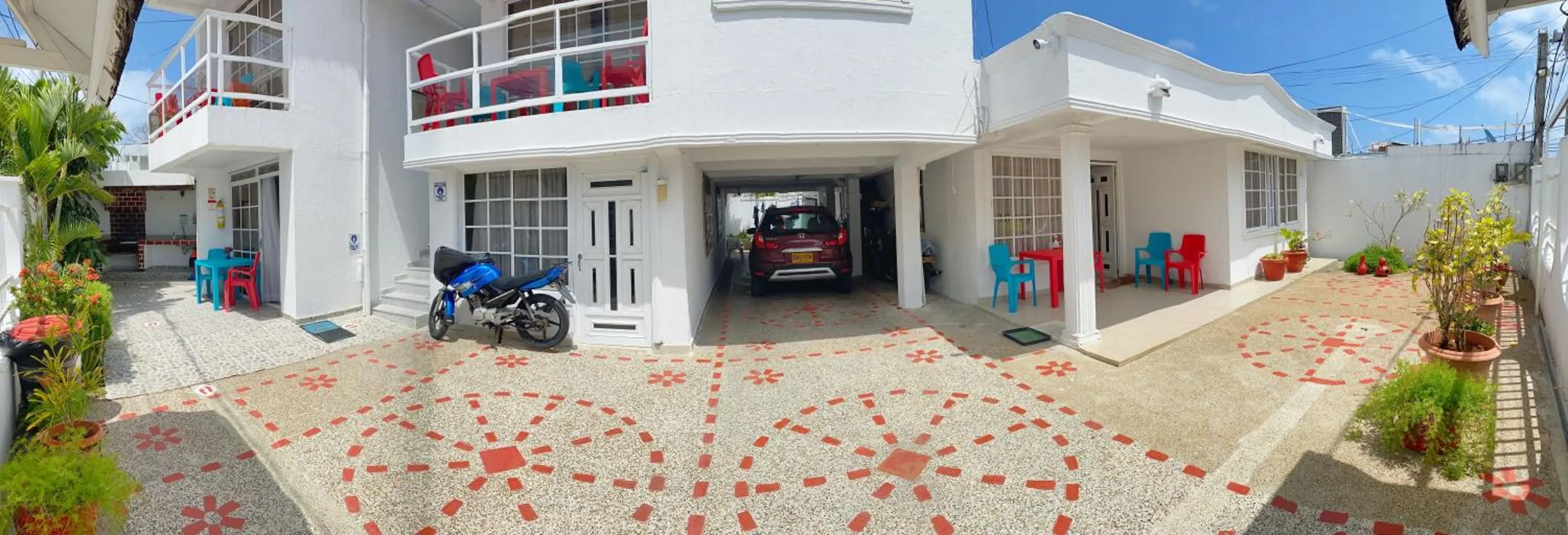 Property building in Posada Vasquez Oviedo