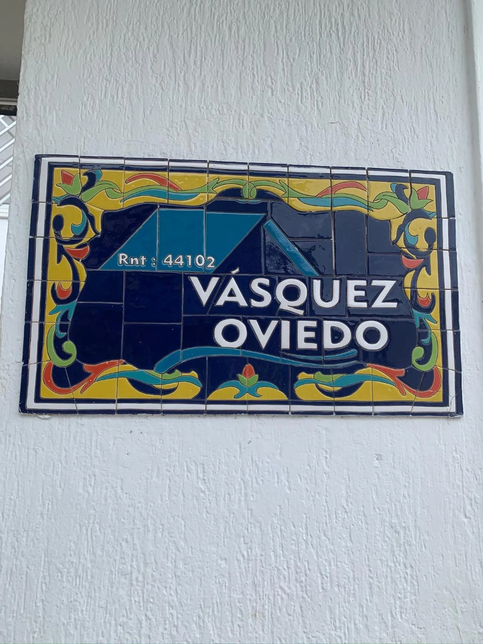 Logo/Certificate/Sign in Posada Vasquez Oviedo