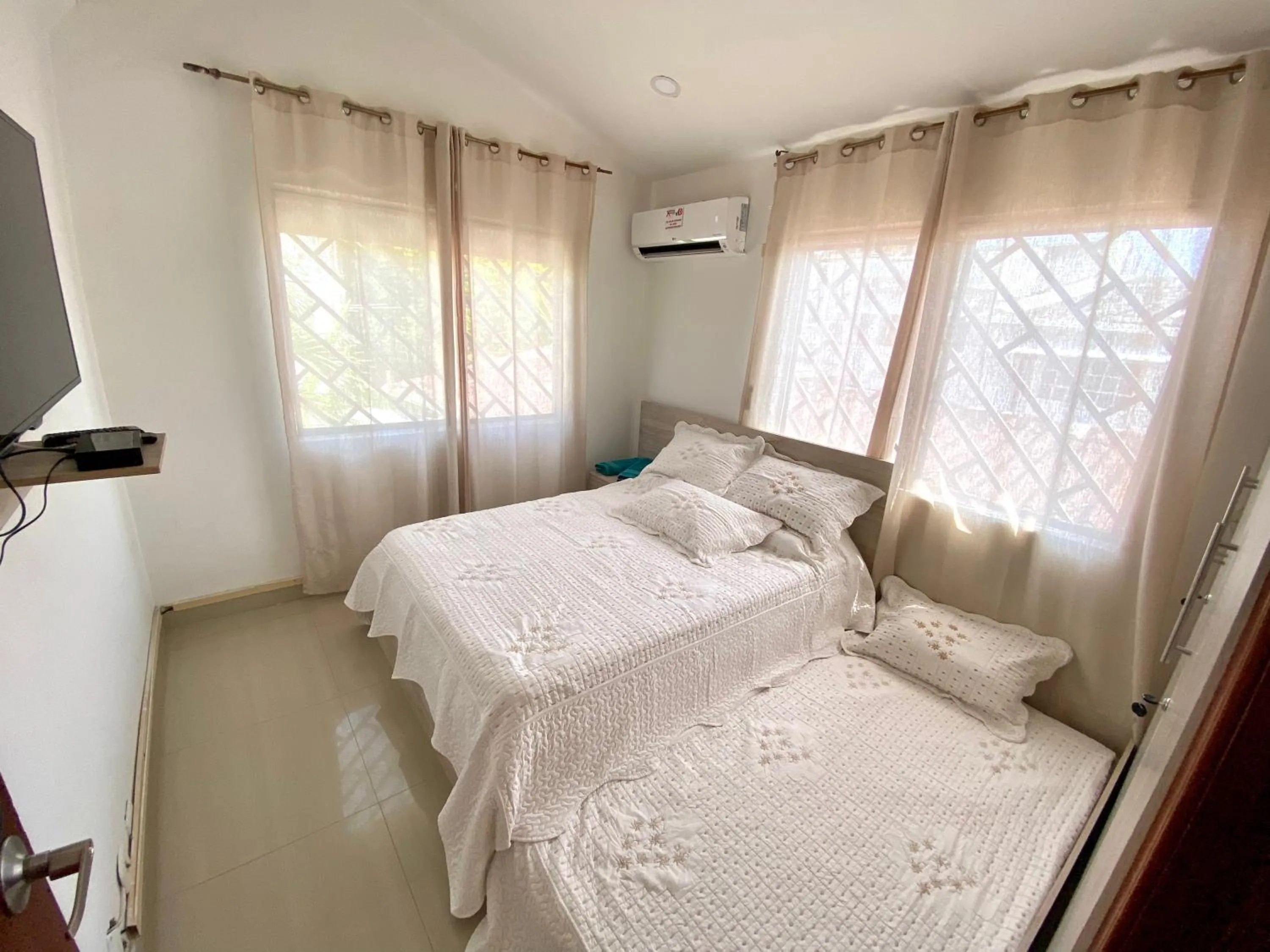 Photo of the whole room, Bed in Posada Vasquez Oviedo