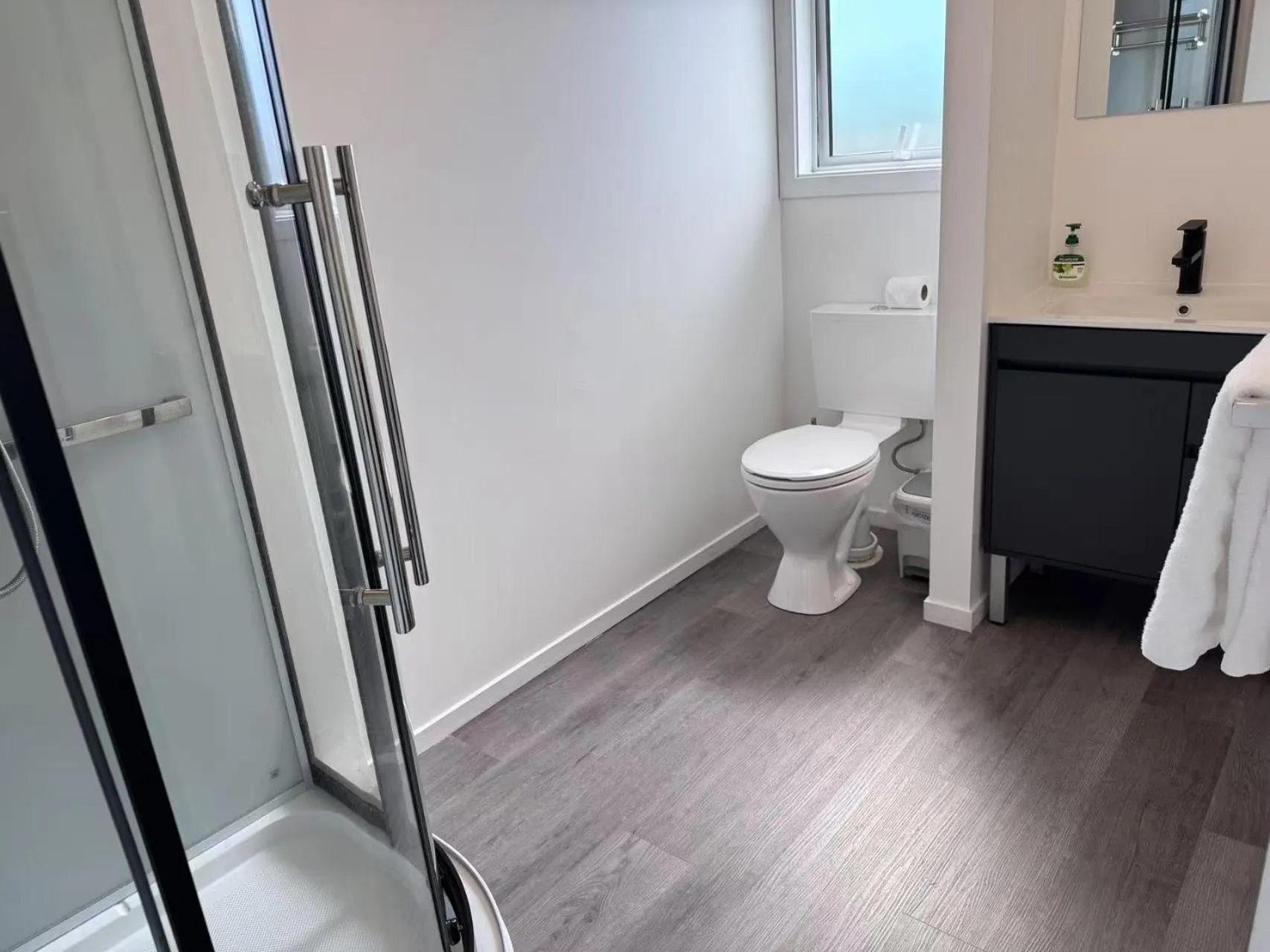 Rainbow Motel & Guest House