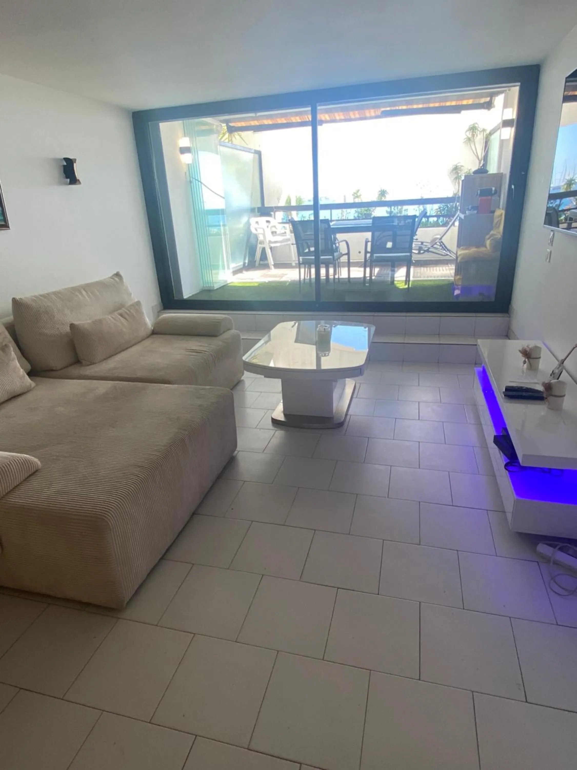 Living room in Appartement Front de mer à Cannes -Vue Mer & Terrasse