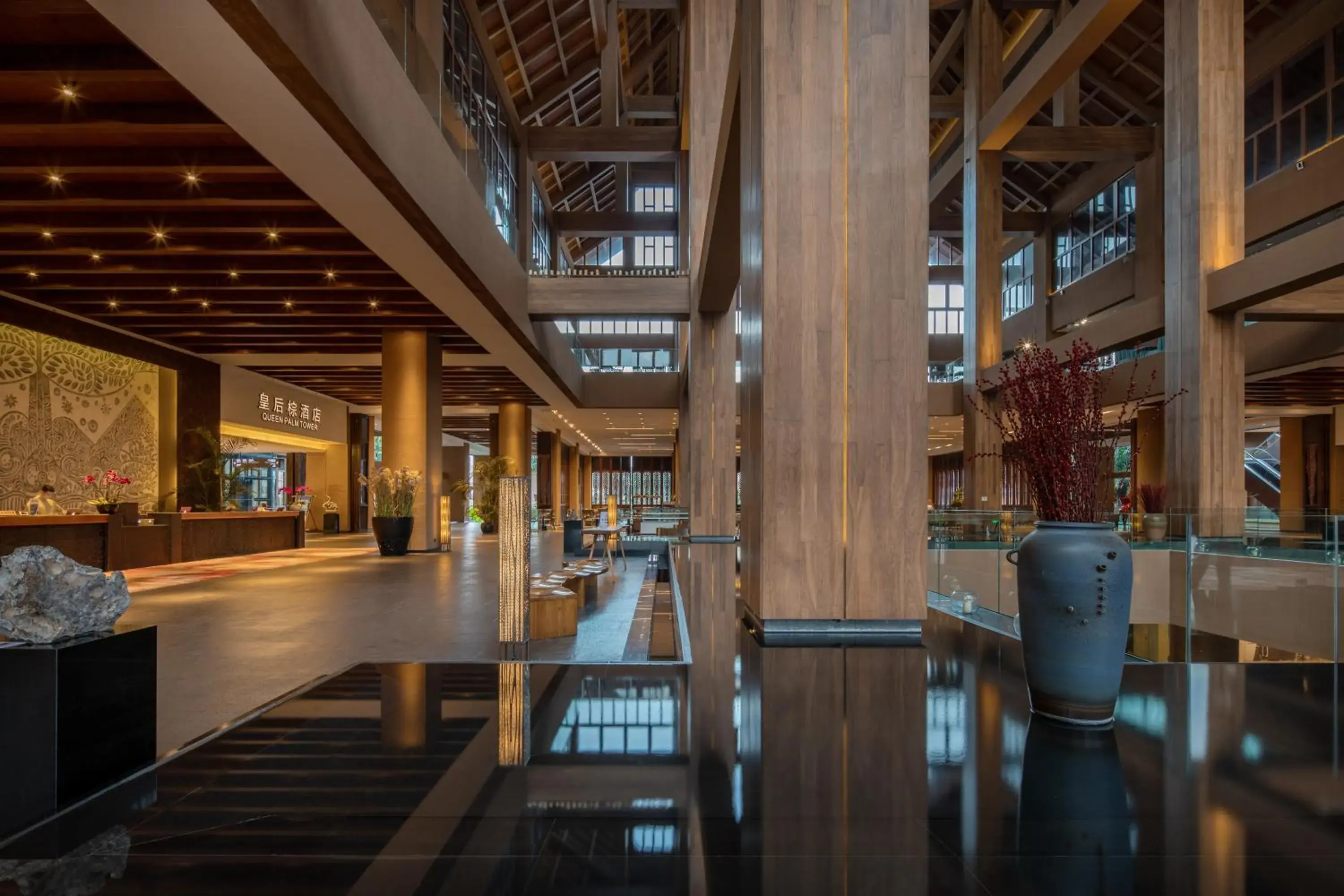 Lobby or reception in Mangrove Tree Resort World Sanya Bay- Queen Palm Towers Lobby or reception in Mangrove Tree Resort World Sanya Bay- Queen Palm Towers