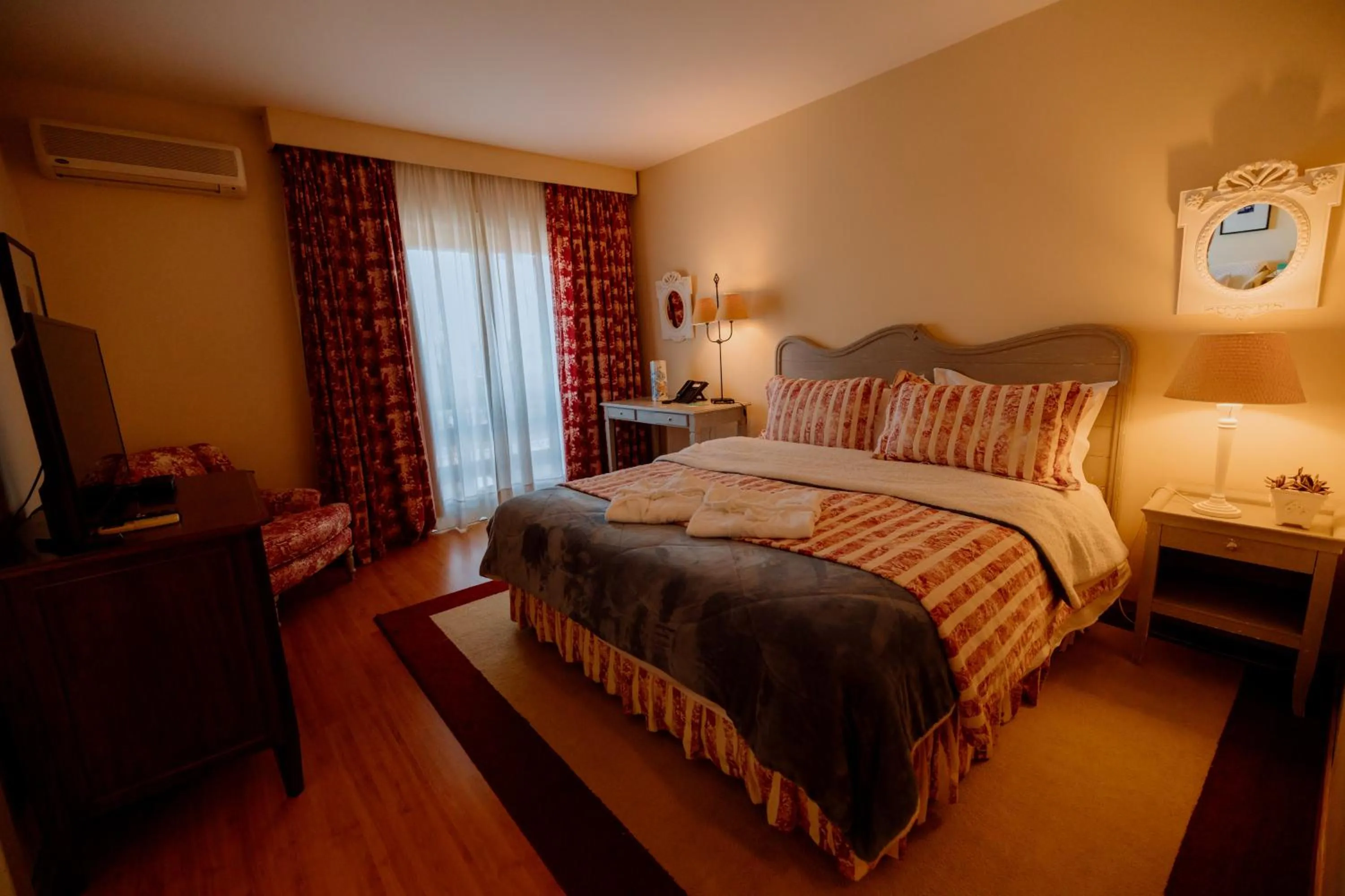 Bedroom, Bed in Serra Alta Hotel