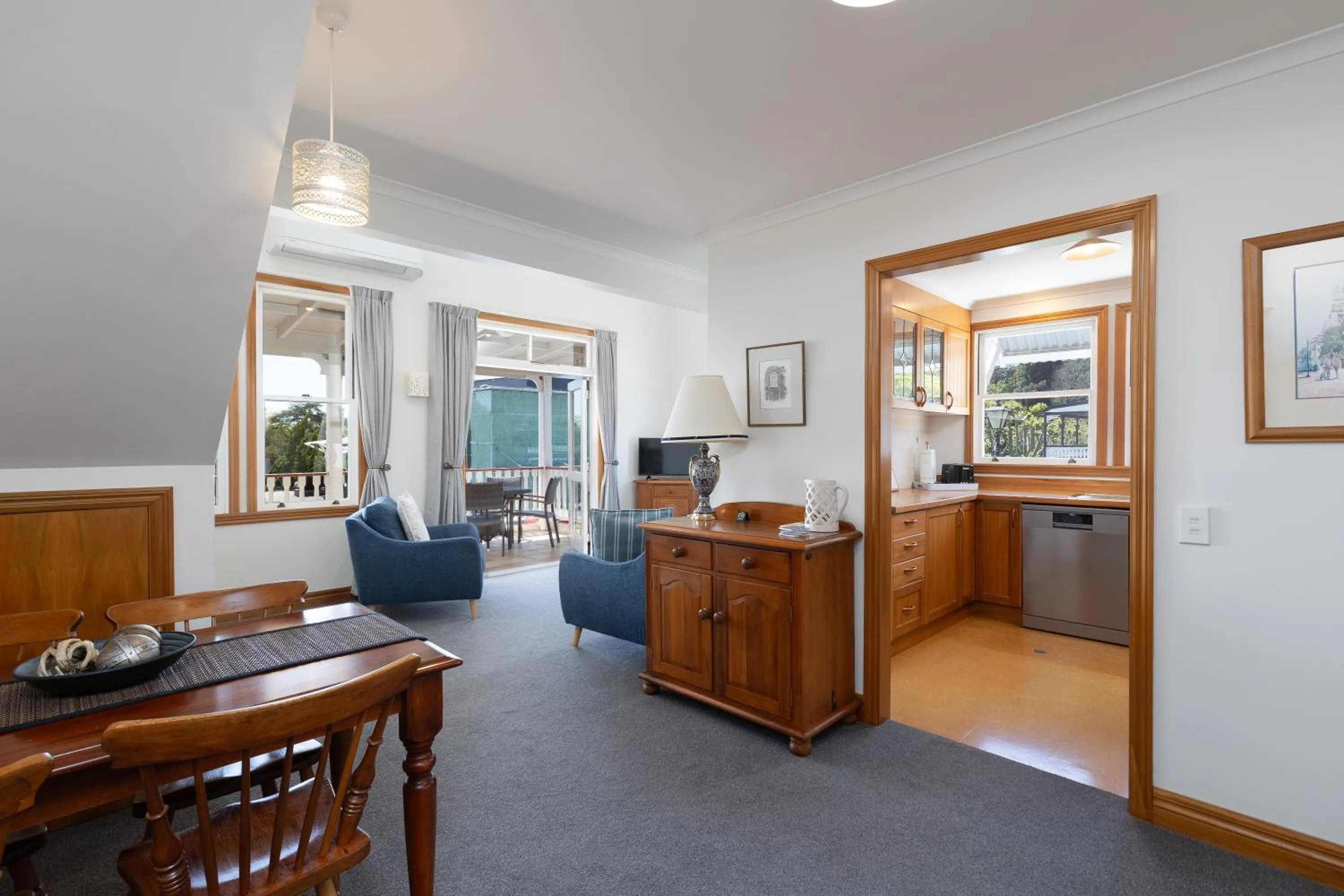Living room in City Apartment South Street